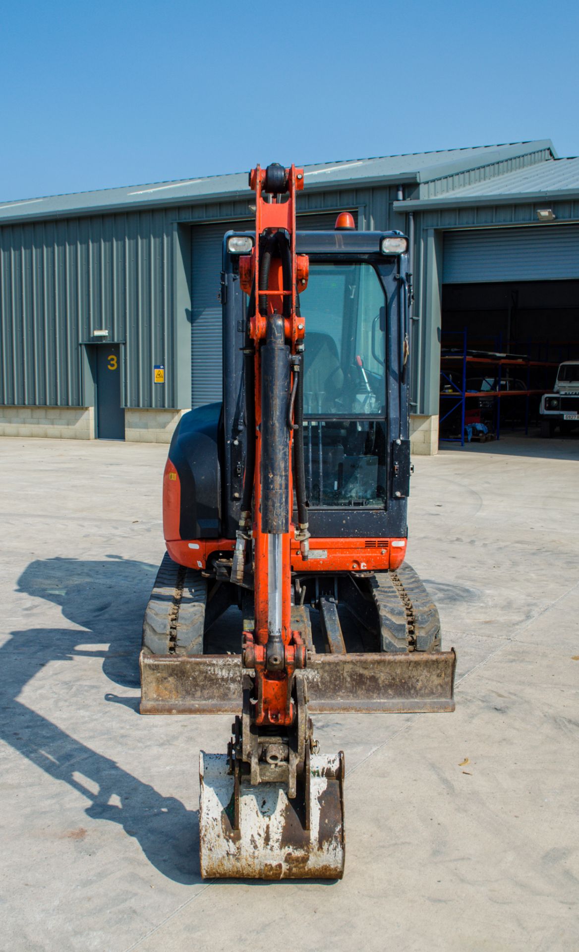 Kubota U27-4 2.7 tonne rubber tracked mini excavator Year: 2016 S/N: 58743 Recorded Hours: 3288 - Image 5 of 21