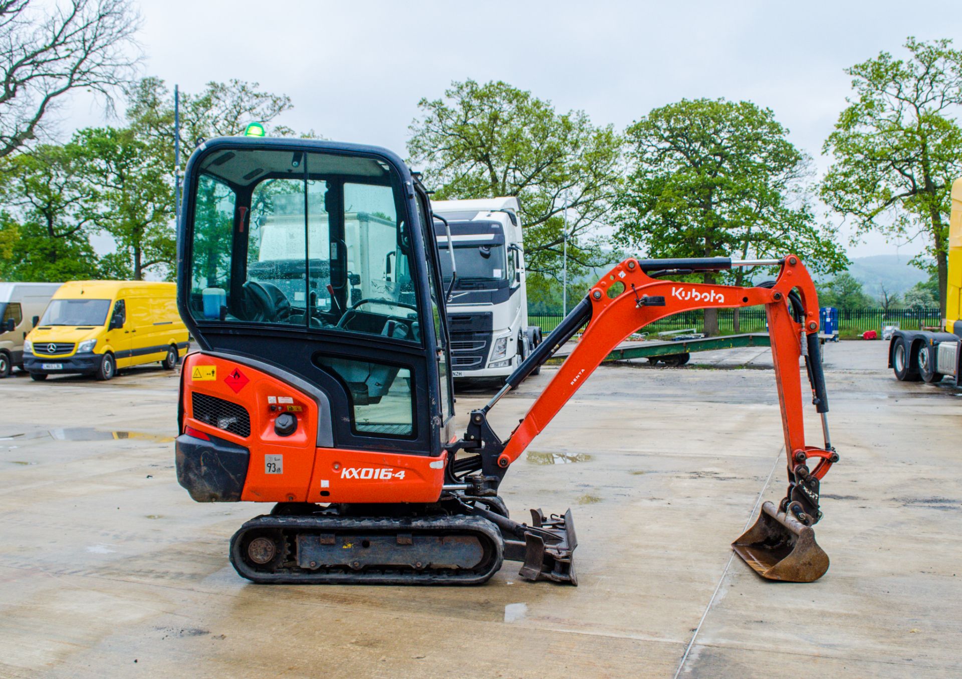 Kubota KX016-4 1.6 tonne rubber tracked mini excavator Year: 2017 S/N: 61467 Recorded Hours: 1358 - Image 7 of 19