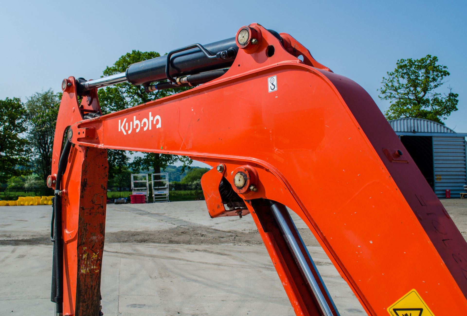 Kubota U27-4 2.7 tonne rubber tracked mini excavator Year: 2016 S/N: 58743 Recorded Hours: 3288 - Image 12 of 21