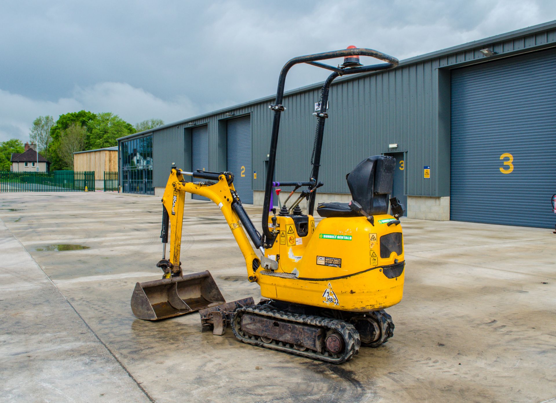 JCB 8008 CTS 0.8 tonne rubber tracked micro excavator Year: 2015 S/N: 2410905 Recorded Hours: 1769 - Image 4 of 21