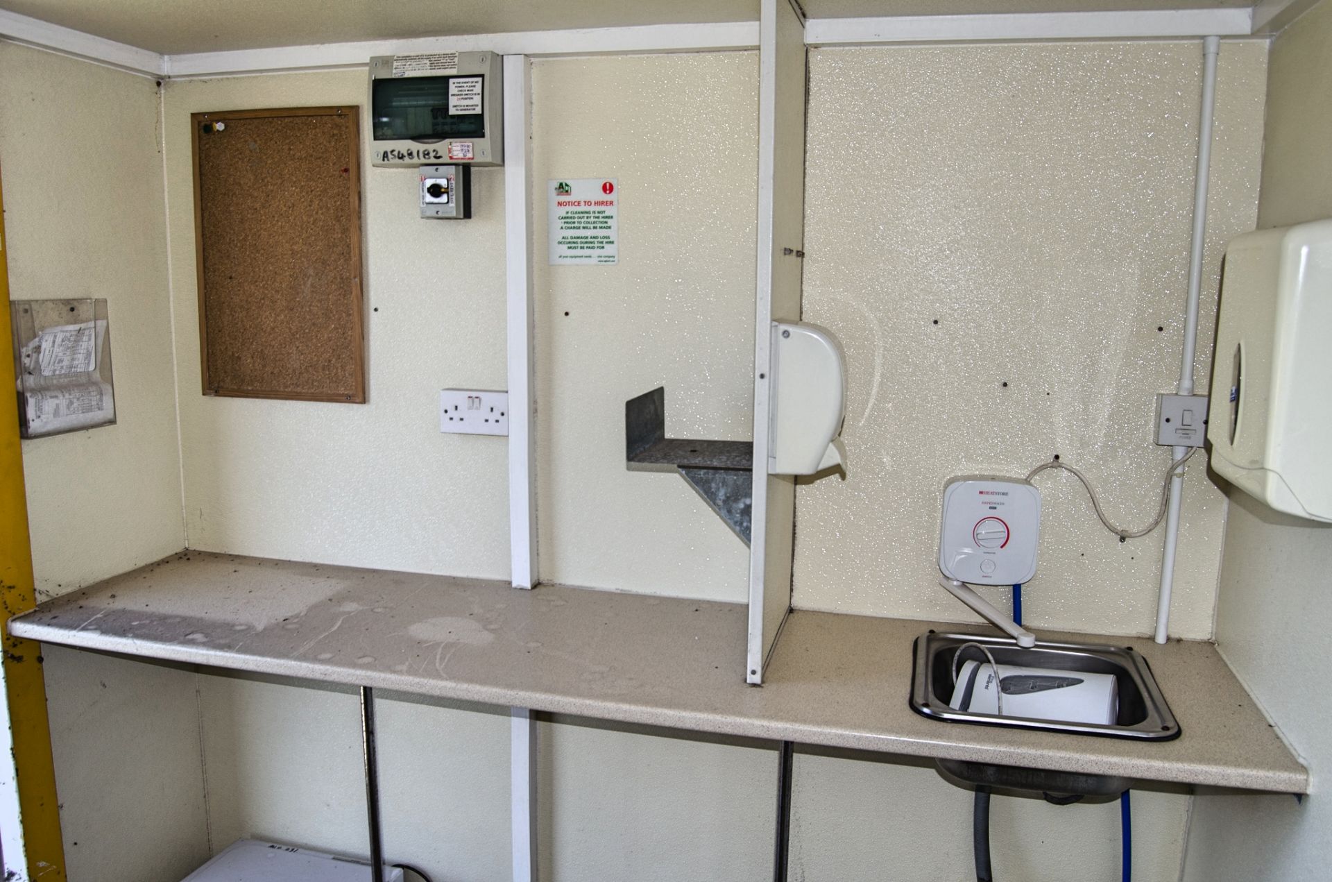 12 ft x 8 ft steel anti-vandal mobile welfare site unit Comprising of: Canteen area, toilet & - Image 8 of 11