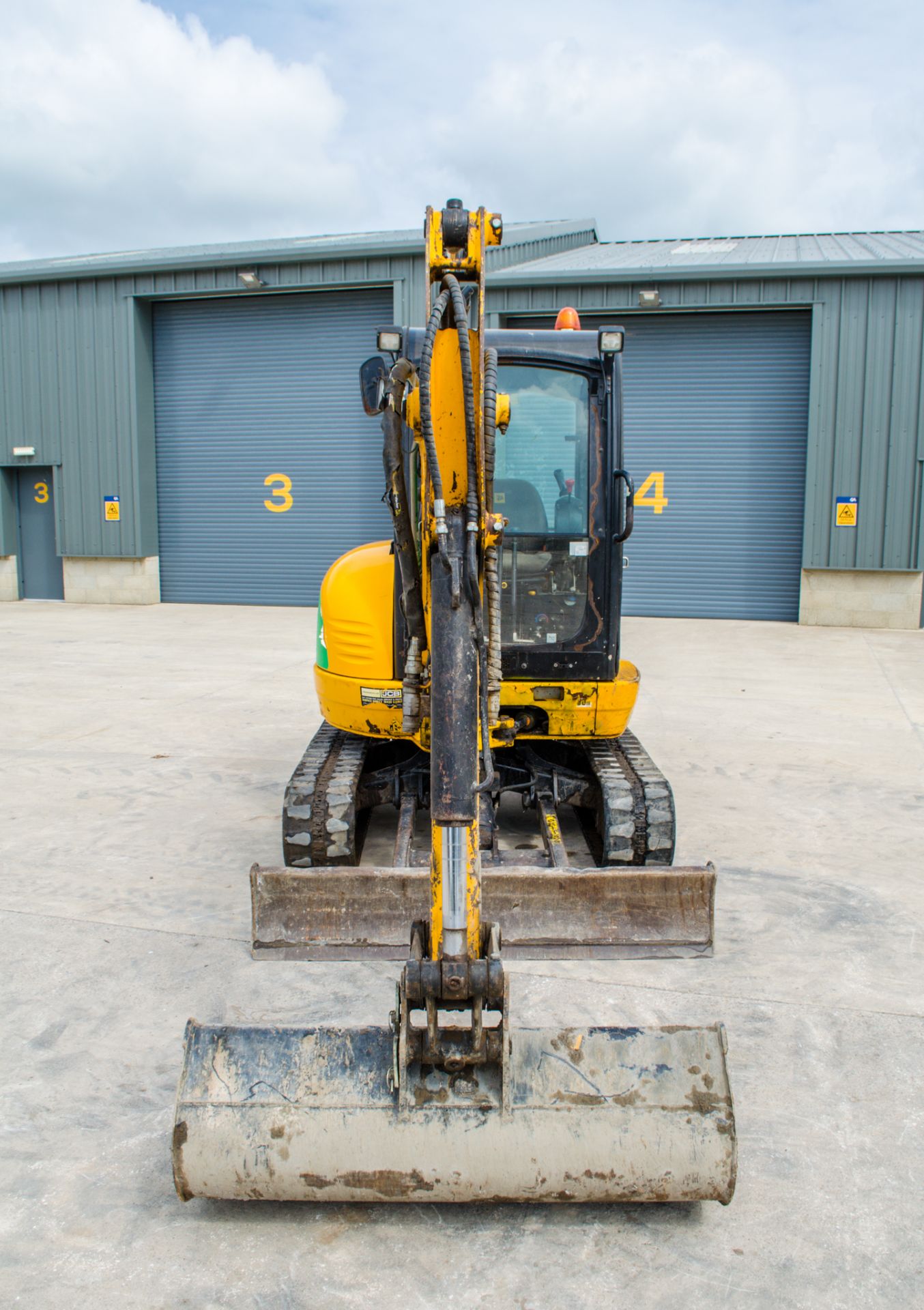 JCB 8030 3 tonne rubber tracked mini excavator  Year: 2015  S/N: 2432336 Recorded Hours: 2744 piped, - Image 5 of 21