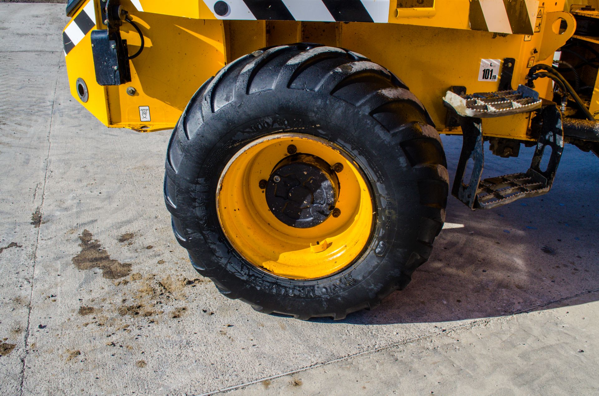 JCB 9FT 9 tonne straight skip dumper Year: 2019 S/N: 2781038 Recorded Hours: 2056 c/w front camera - Image 10 of 22