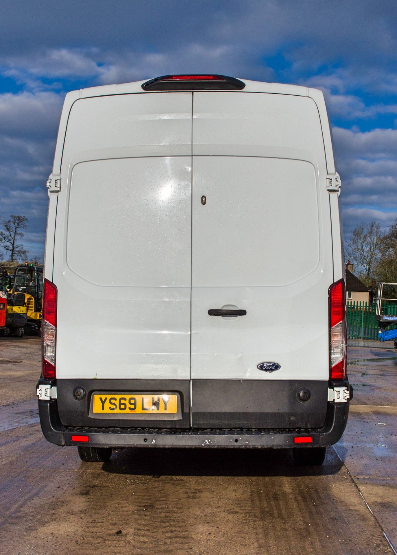 Ford Transit 350 Leader 2.0 TDCi 130 RWD L3H3 LWB panel van Registration Number: YS69 LWY Date of - Image 6 of 28