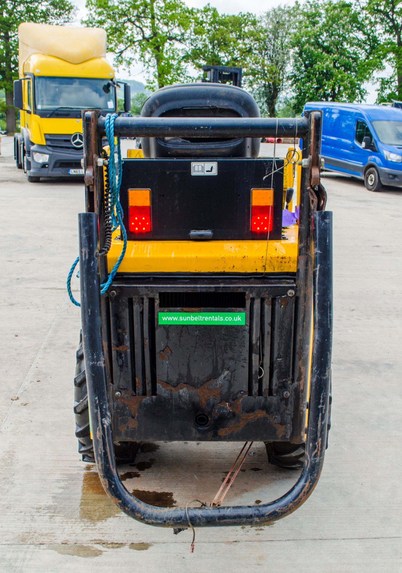 JCB 1THT 1 tonne hi-tip dumper Year: 2015 S/N: FFRA2323 Recorded Hours: 1594 ** Roll bar - Image 6 of 21