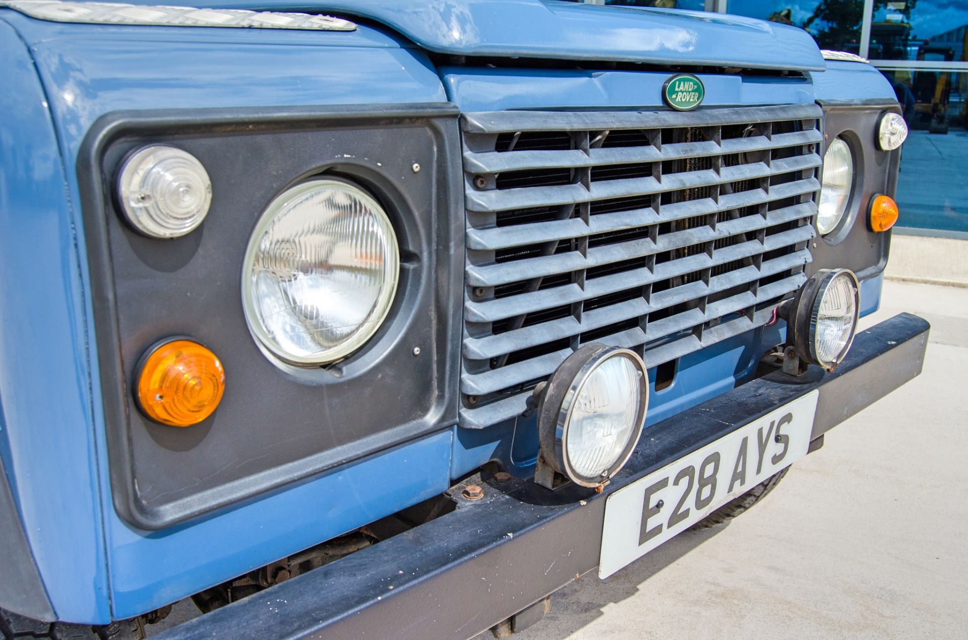 Land Rover 90 2.5 200 Tdi diesel 4wd utility vehicle Registration Number: E28 AYS Date of - Image 17 of 42