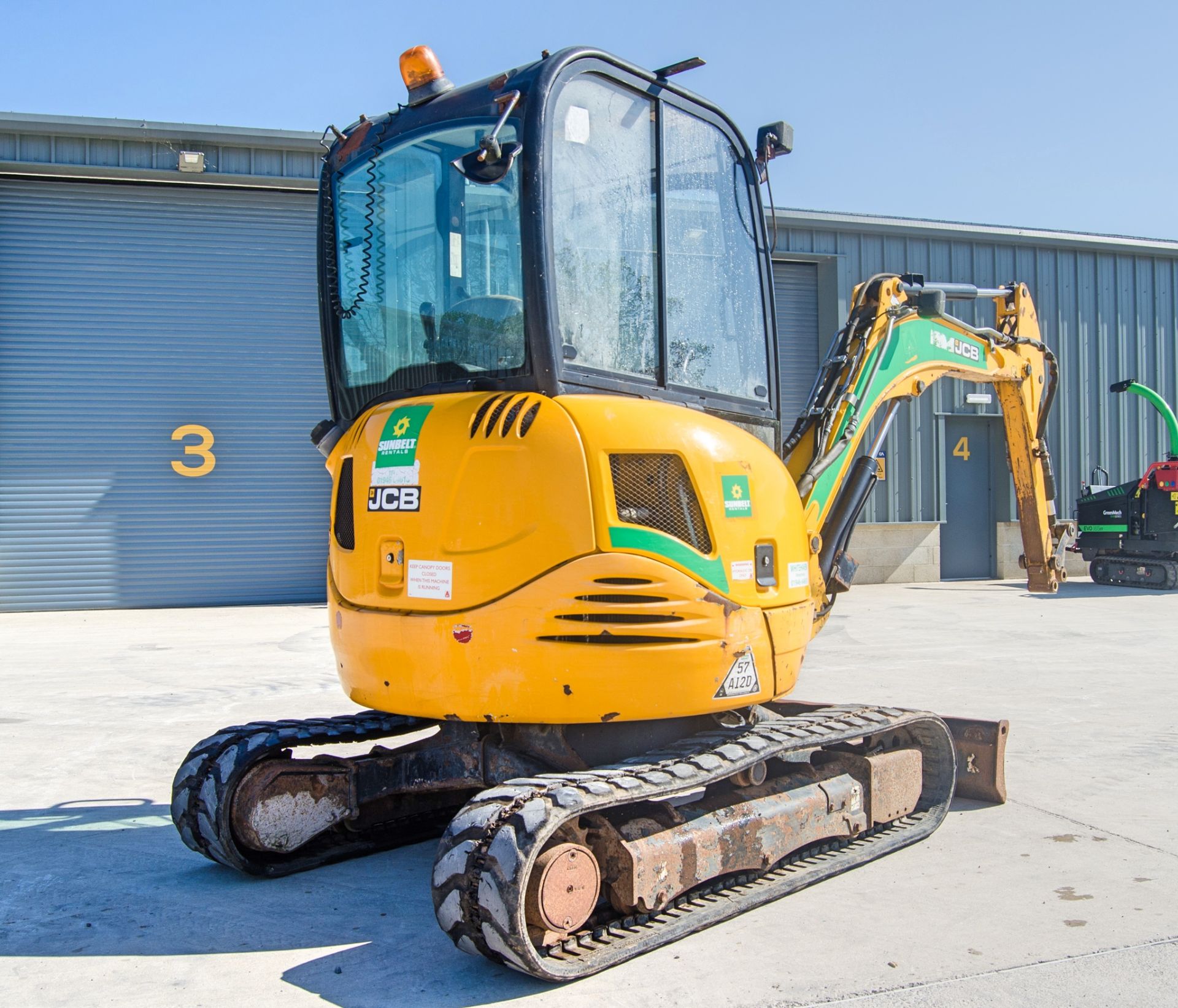 JCB 8025 2.5 tonne rubber tracked mini excavator Year: 2013 S/N: 2226230 Recorded Hours: 2538 - Image 4 of 25