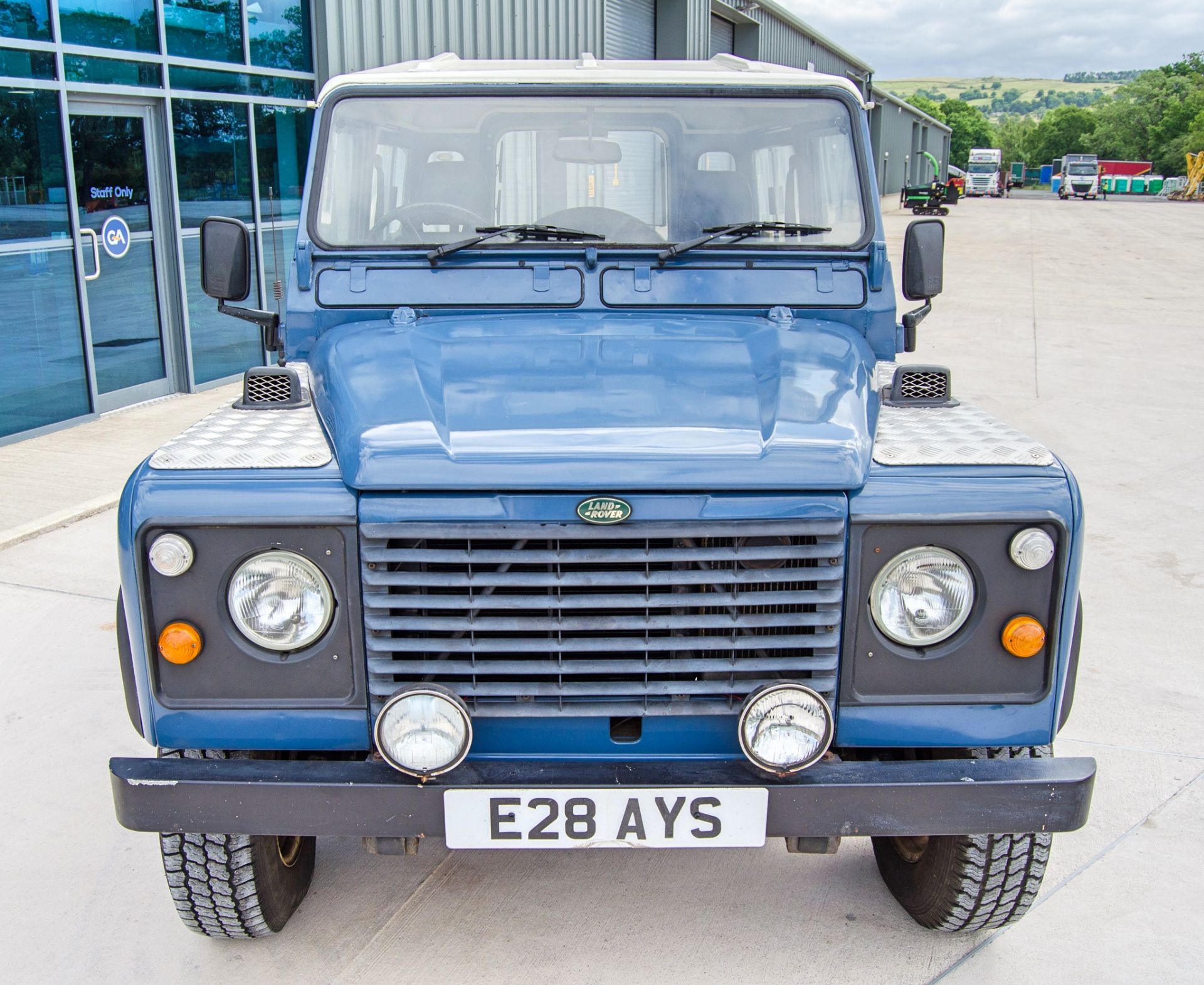 Land Rover 90 2.5 200 Tdi diesel 4wd utility vehicle Registration Number: E28 AYS Date of - Image 5 of 42