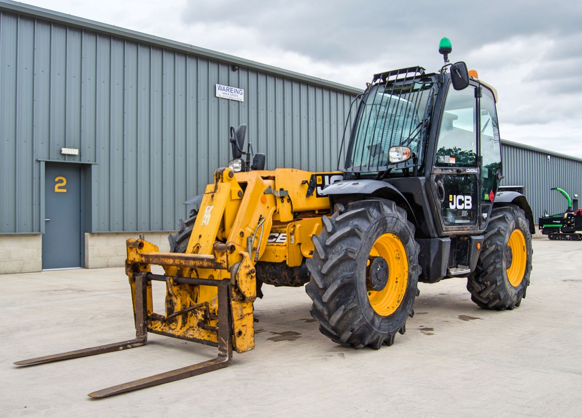 JCB 531-70 7 metre telescopic handler Year: 2015 S/N: 2344403 Recorded Hours: 3831 c/w rear camera