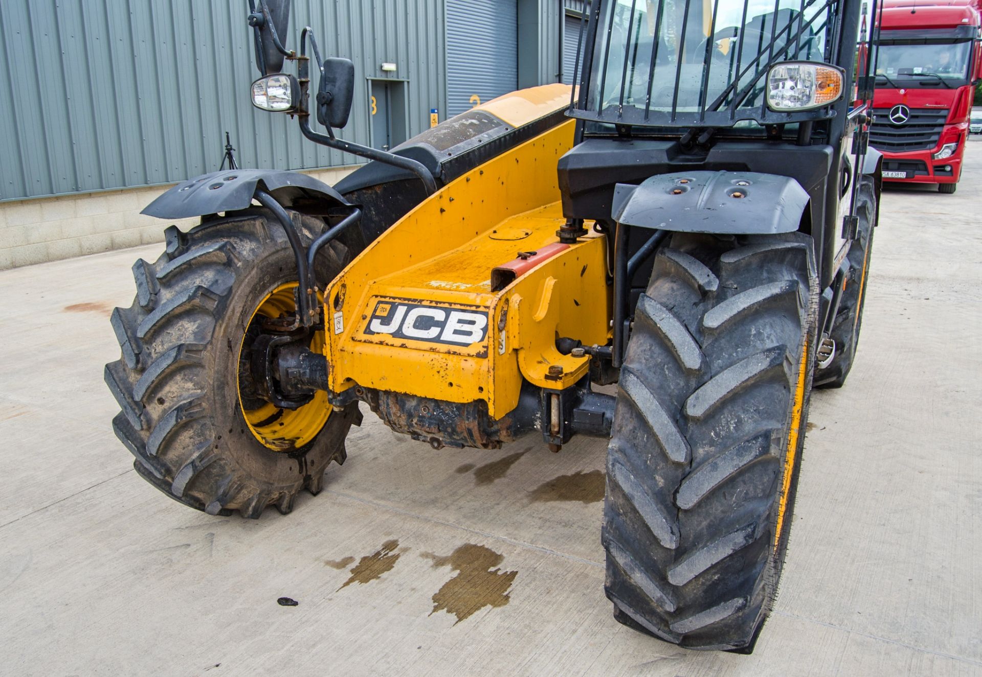 JCB 531-70 7 metre telescopic handler Year: 2015 S/N: 2344403 Recorded Hours: 3831 c/w rear camera - Image 11 of 23