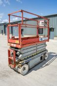 Skyjack SJIII 3226 battery electric scissor lift access platform Year: 2011 S/N: 27008148 18484