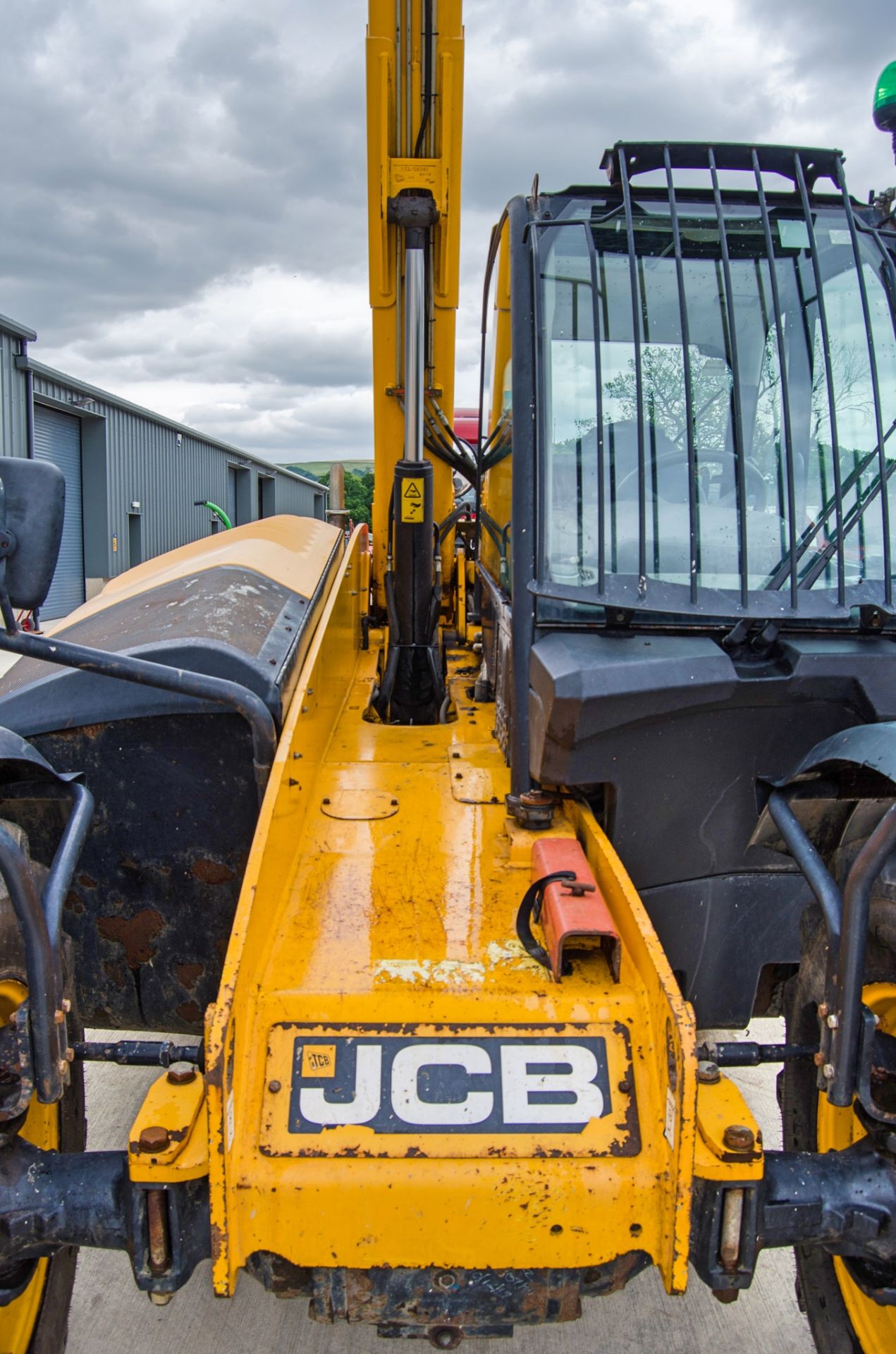 JCB 531-70 7 metre telescopic handler Year: 2015 S/N: 2344403 Recorded Hours: 3831 c/w rear camera - Image 12 of 23