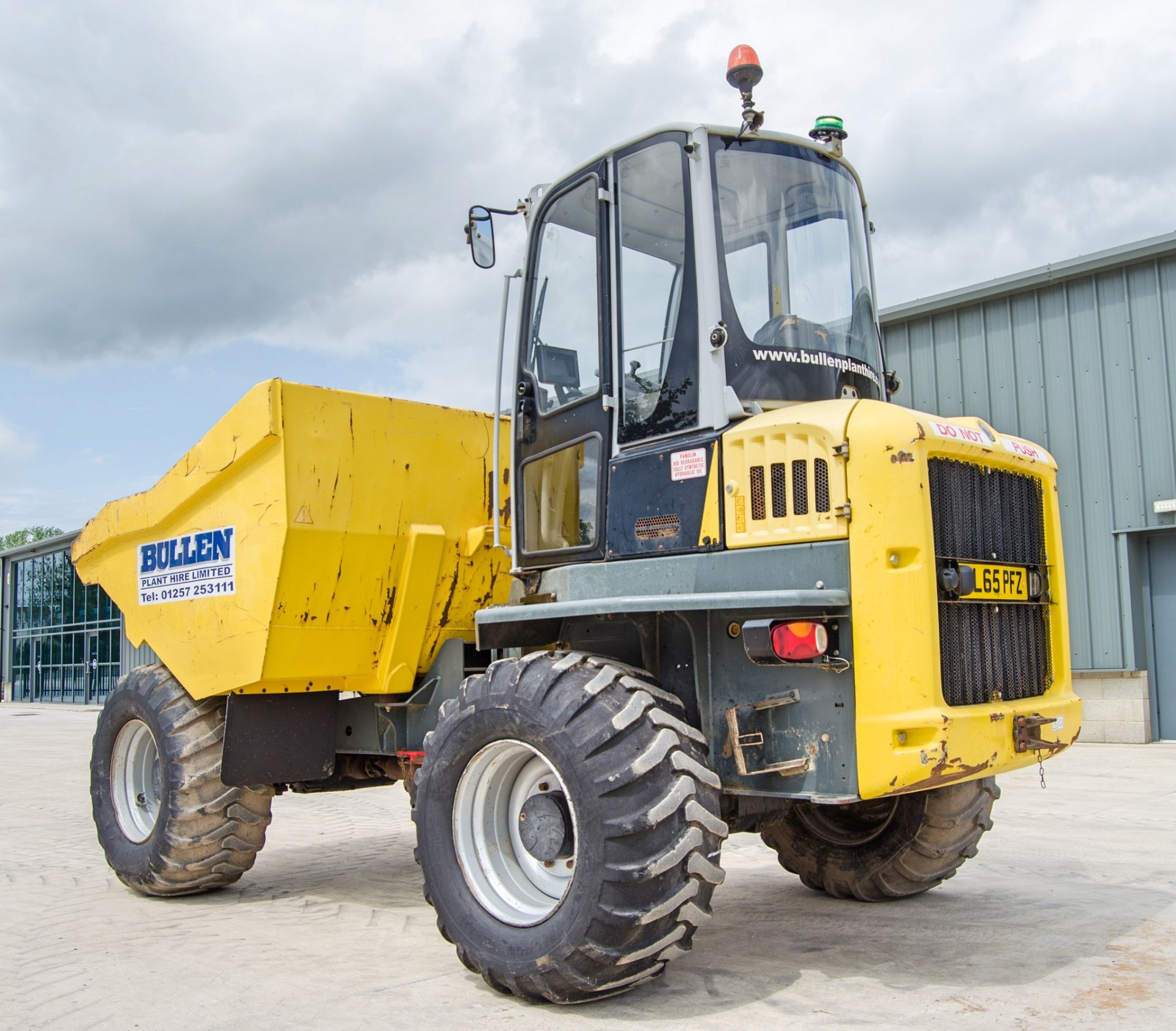 Wacker Neuson DW90 9 tonne straight skip cabbed dumper Year: 2016 S/N: PAL00318 Recorded Hours: 2887 - Image 4 of 27