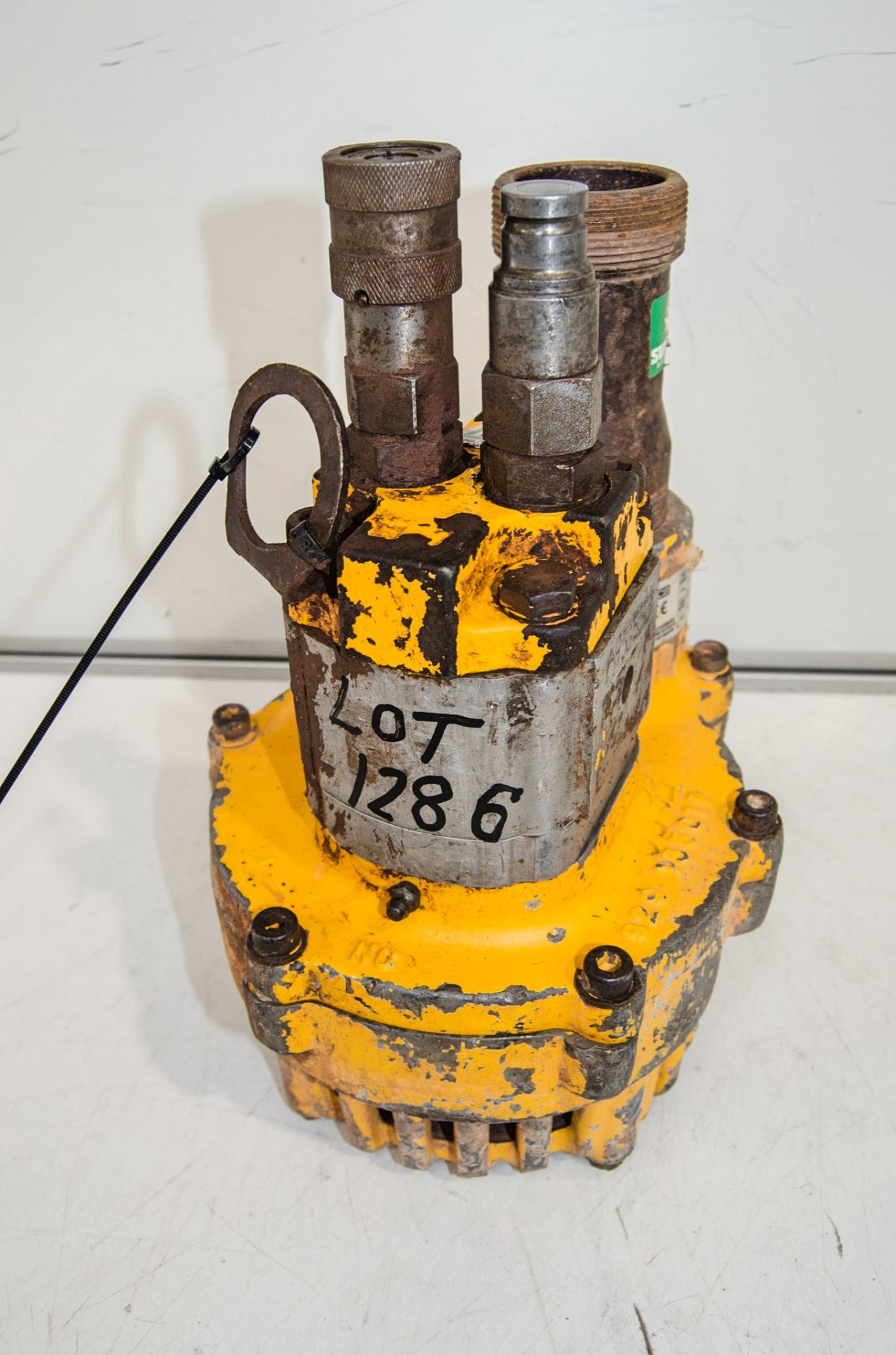 Hydraulic submersible water pump A936533