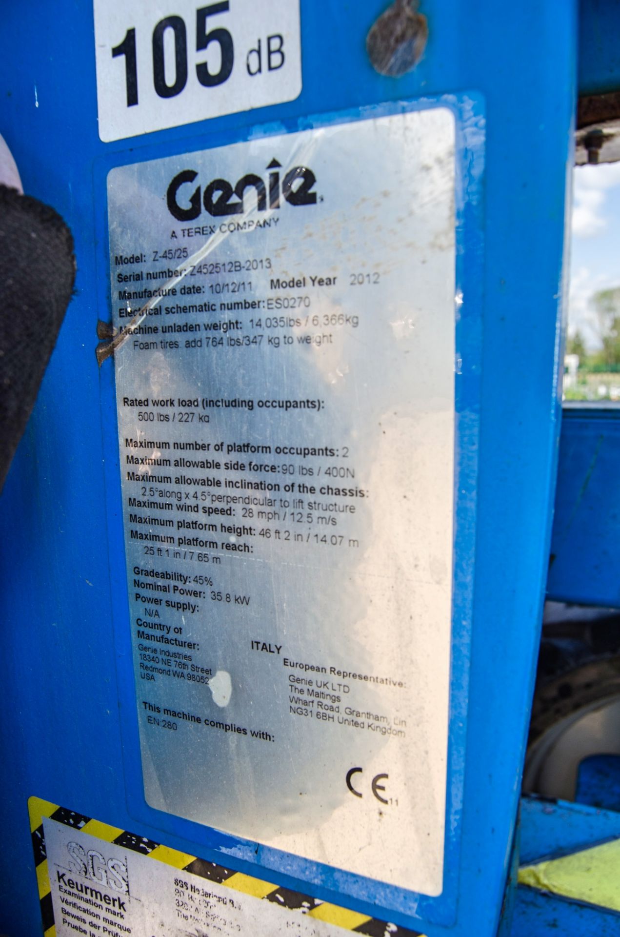 Genie Z-45/25 battery electric/diesel 4WD articulated boom lift Year: 2011 S/N: Z452512B-2013 - Image 18 of 18