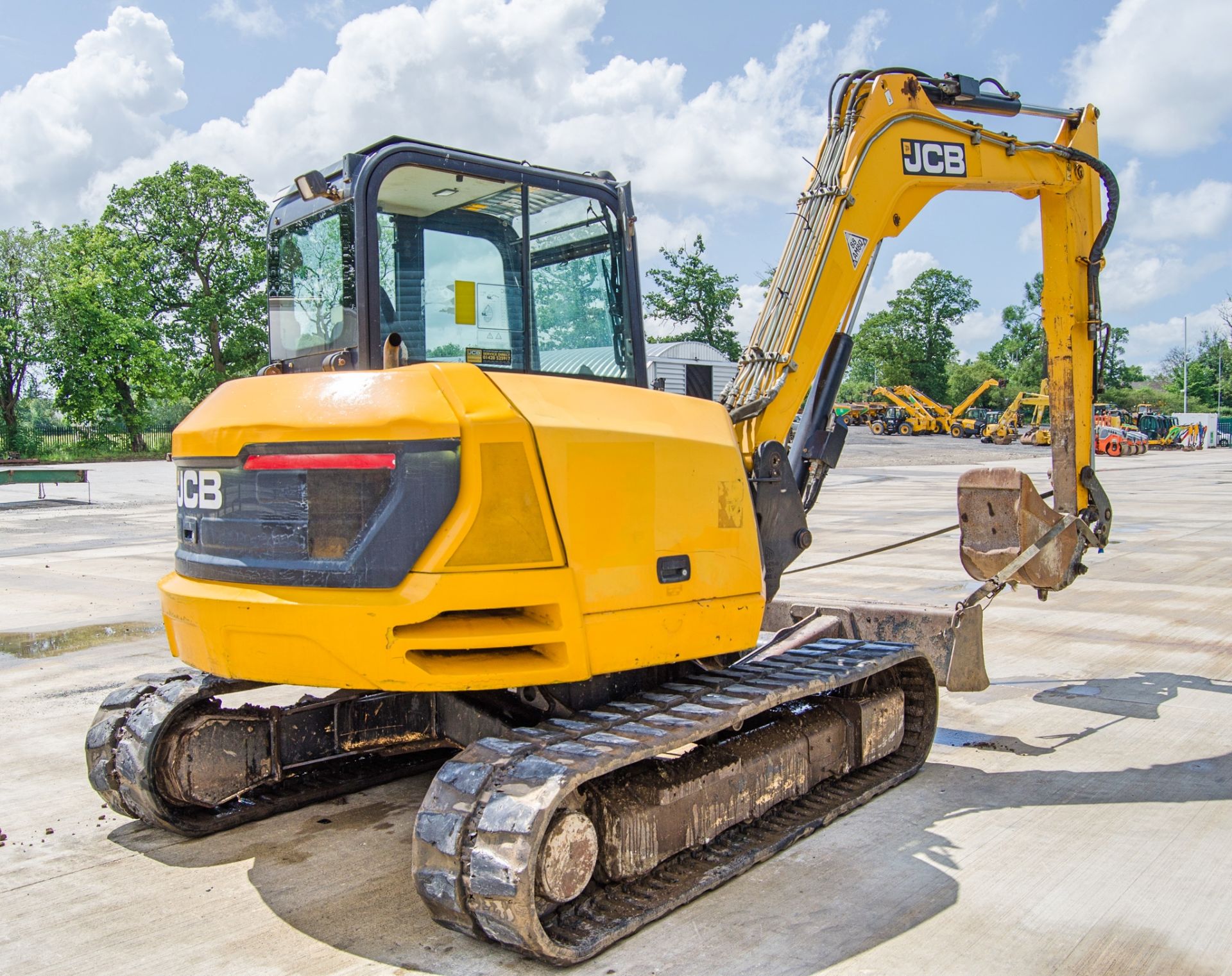 JCB 86C-1 8.5 tonne tubber tracked excavator Year: 2015 S/N: 2250128 Recorded Hours: 5207 blade, - Image 3 of 26