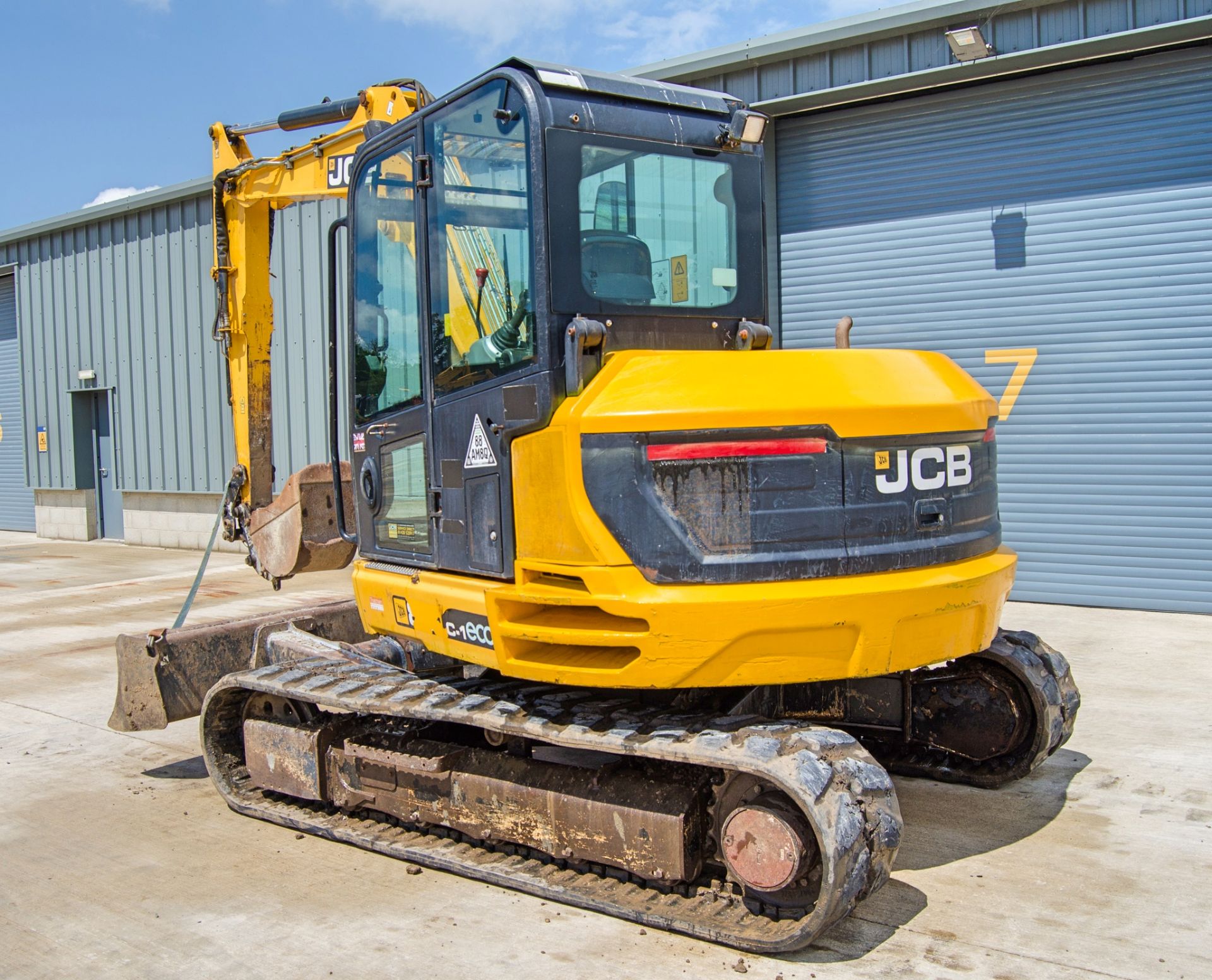 JCB 86C-1 8.5 tonne tubber tracked excavator Year: 2015 S/N: 2250128 Recorded Hours: 5207 blade, - Image 4 of 26