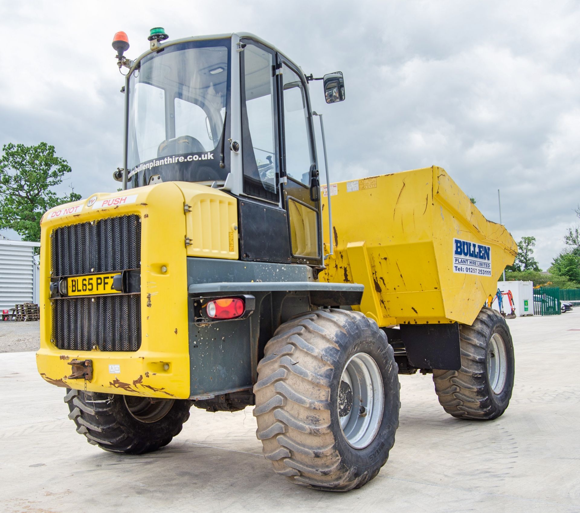 Wacker Neuson DW90 9 tonne straight skip cabbed dumper Year: 2016 S/N: PAL00318 Recorded Hours: 2887 - Image 3 of 27