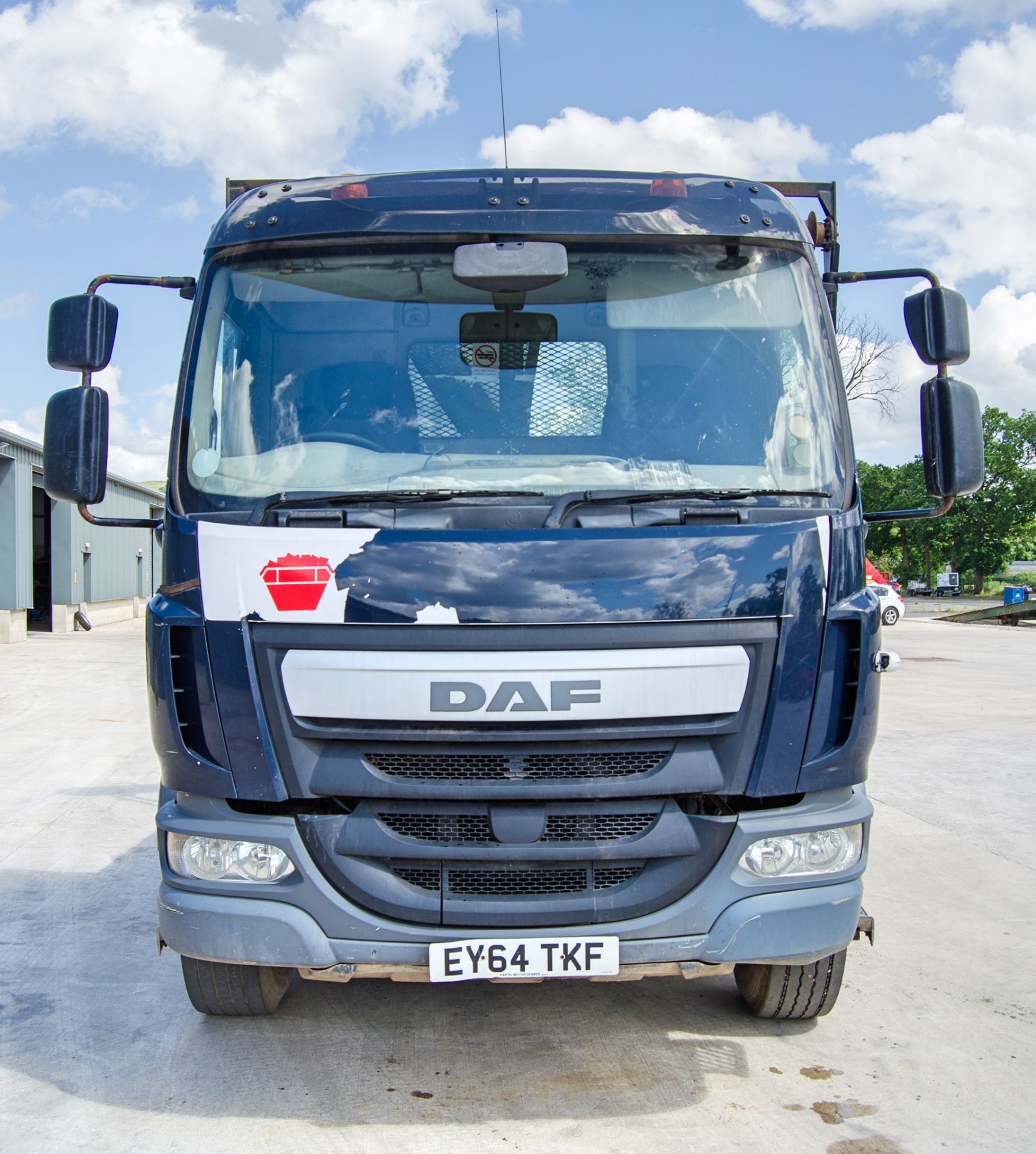 DAF LF 220 FA 18 tonne 4x2 skip loader lorry Registration Number: EY64 TKF Date of Registration: - Image 5 of 27