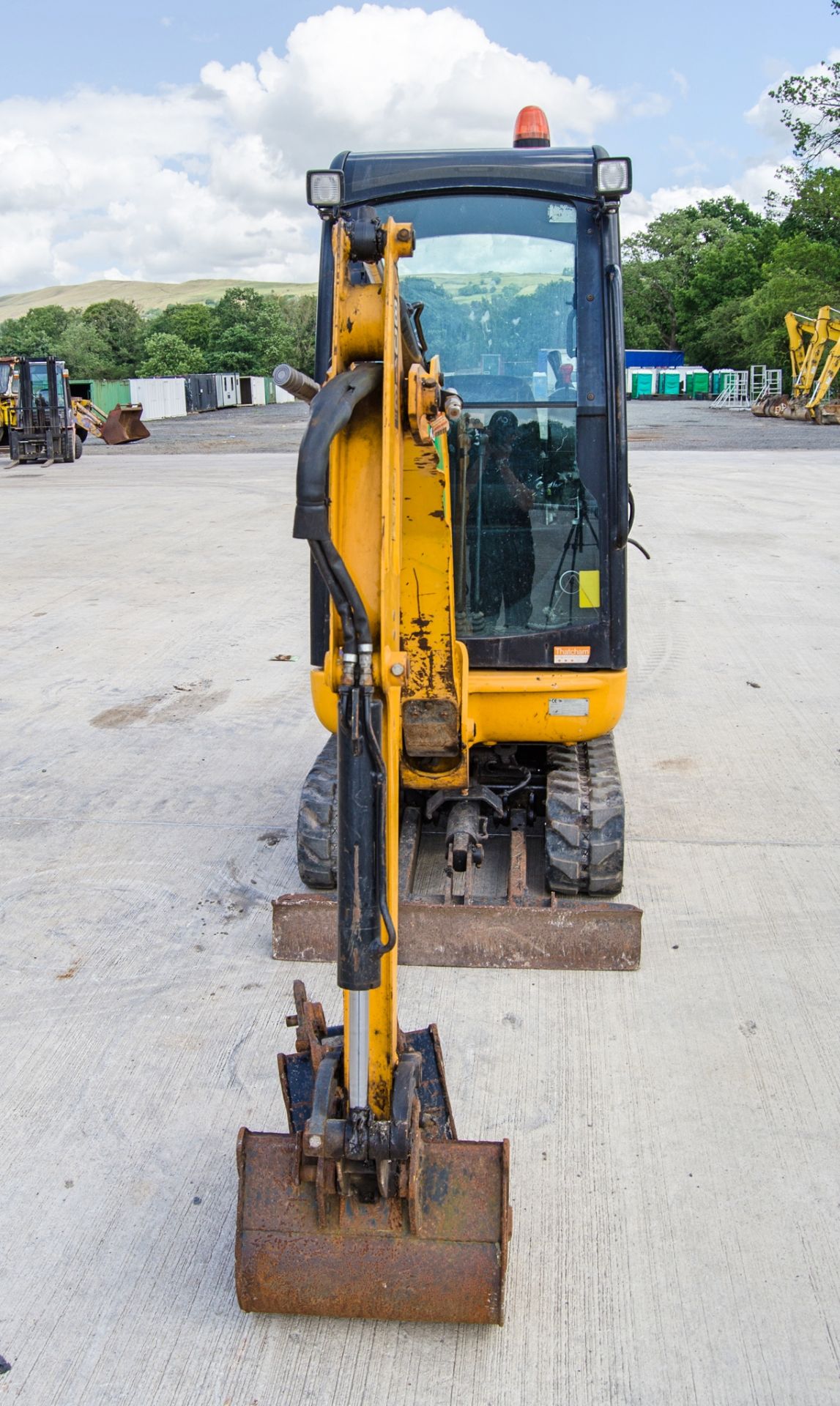 JCB 8018 1.5 tonne rubber tracked mini excavator Year: 2017 S/N: 2545638 Recorded Hours: 1173 blade, - Image 5 of 26
