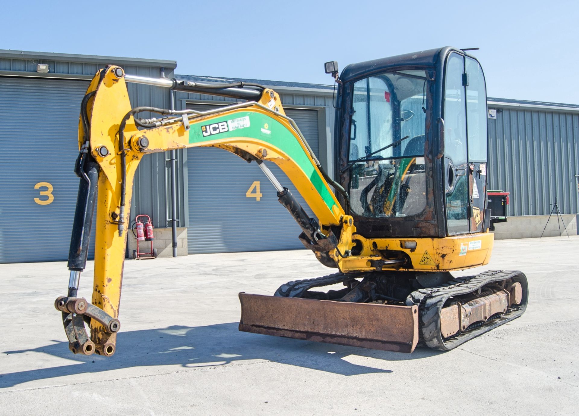 JCB 8025 2.5 tonne rubber tracked mini excavator Year: 2013 S/N: 2226230 Recorded Hours: 2538