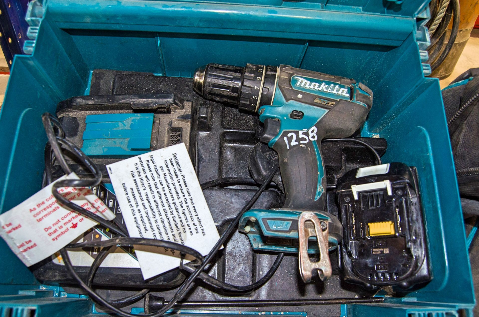 Makita DHP482 18v cordless power drill c/w battery, charger and carry case ** Motor burnt out **