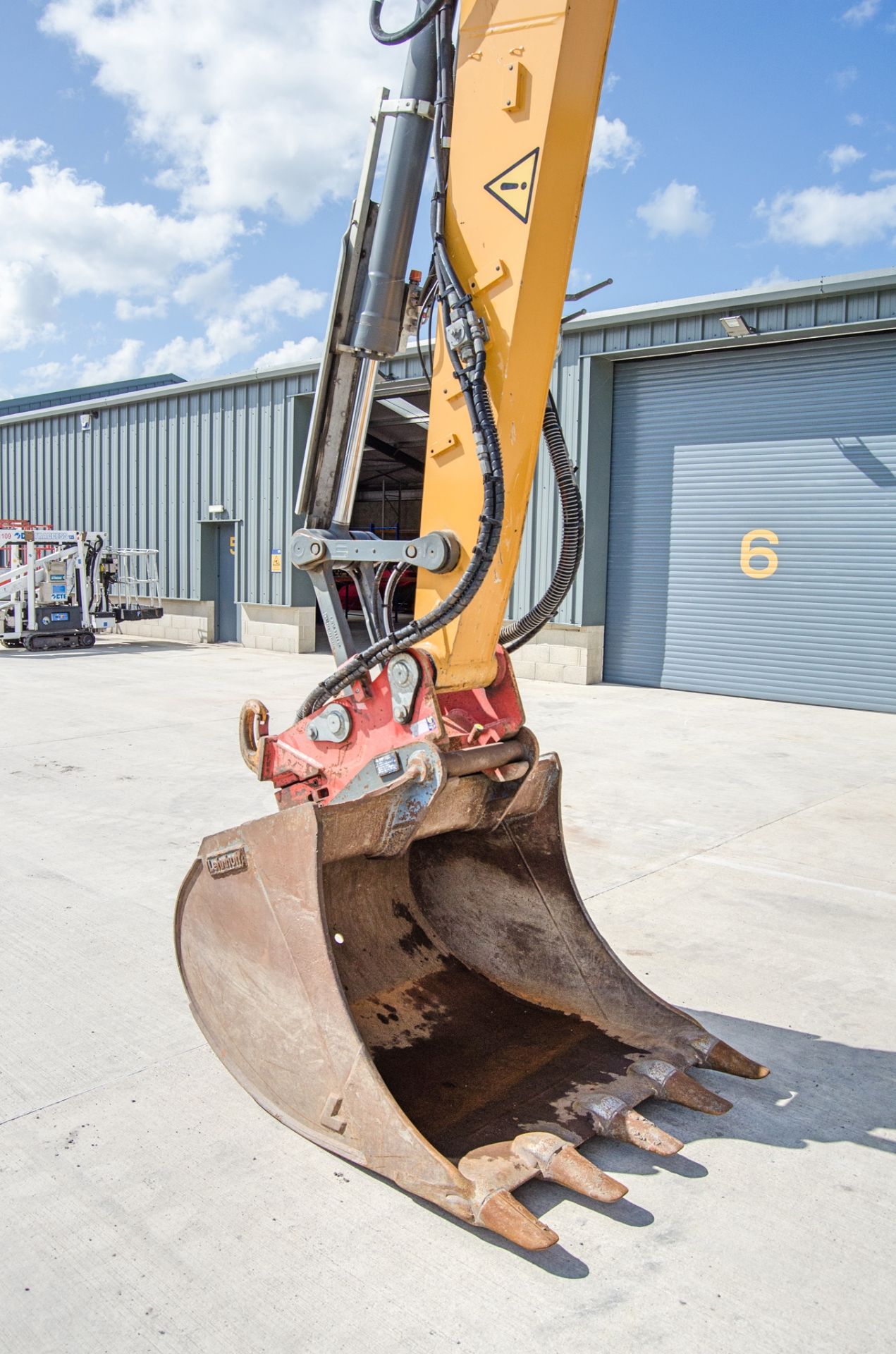 Liebherr 914 Compact 16 tonne steel tracked excavator Year: 2019 S/N: 494331 Recorded Hours: 1188 - Image 16 of 36