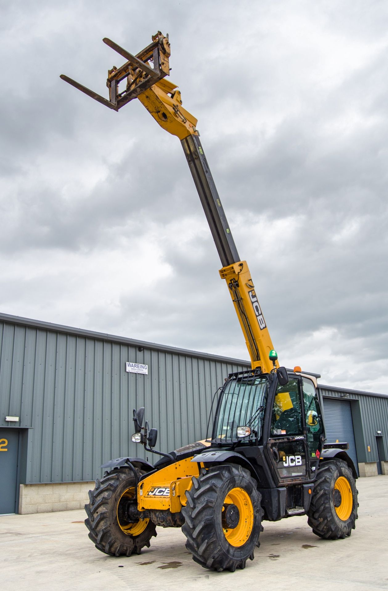 JCB 531-70 7 metre telescopic handler Year: 2015 S/N: 2344403 Recorded Hours: 3831 c/w rear camera - Image 9 of 23