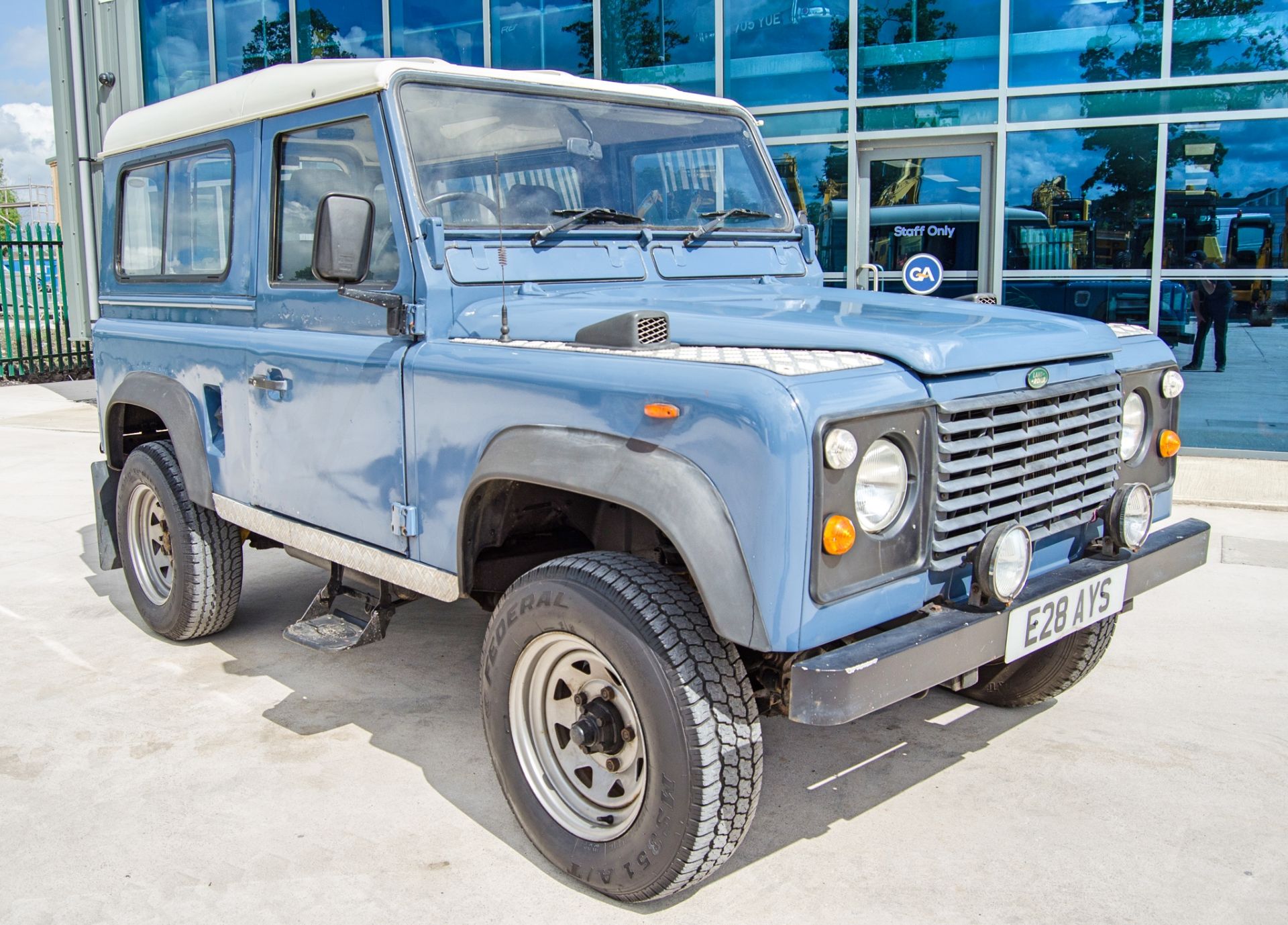 Land Rover 90 2.5 200 Tdi diesel 4wd utility vehicle Registration Number: E28 AYS Date of - Image 2 of 42