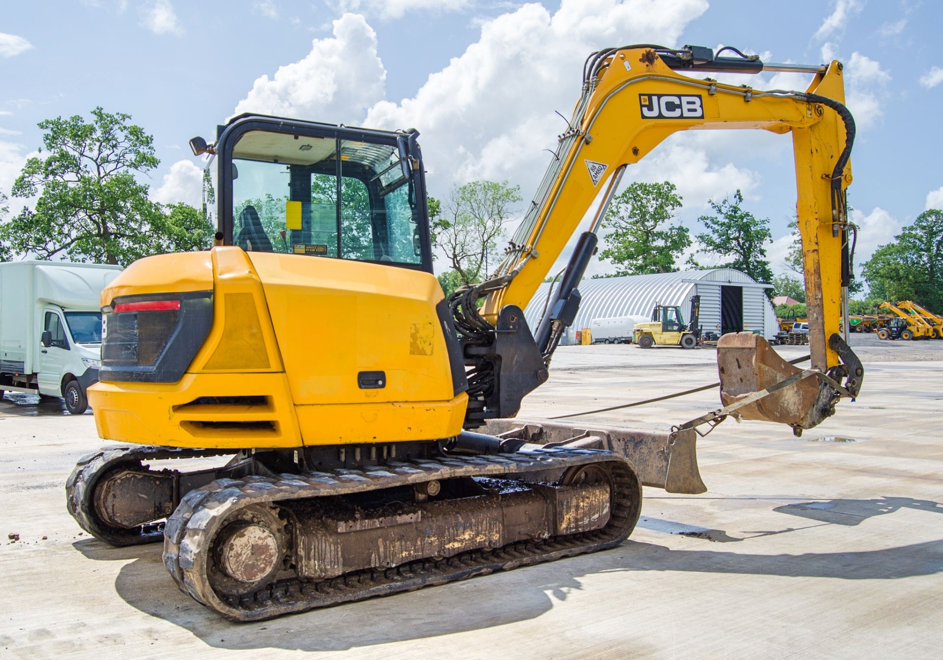 JCB 86C-1 8.5 tonne tubber tracked excavator Year: 2015 S/N: 2250128 Recorded Hours: 5207 blade, - Image 7 of 26