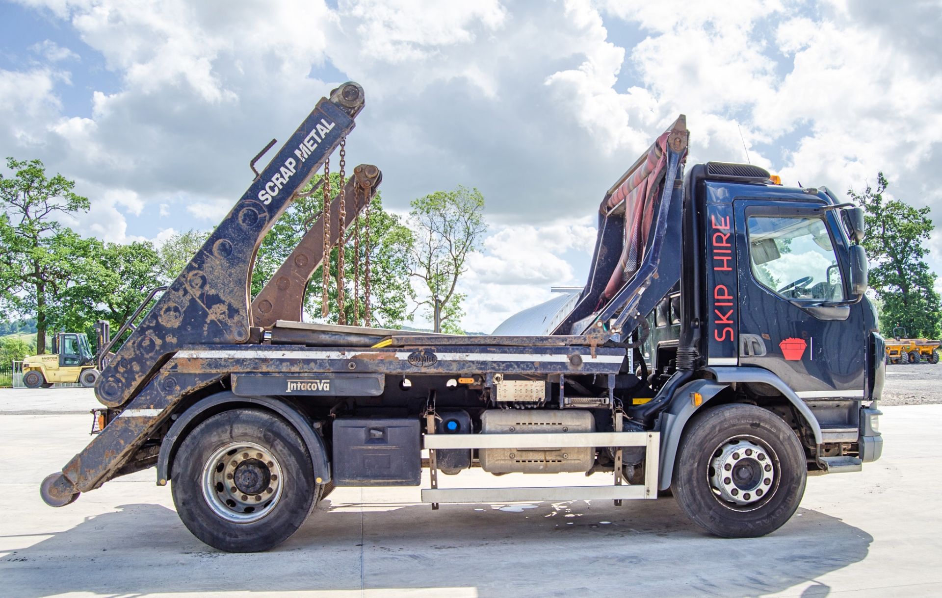 DAF LF 220 FA 18 tonne 4x2 skip loader lorry Registration Number: EY64 TKF Date of Registration: - Image 7 of 27