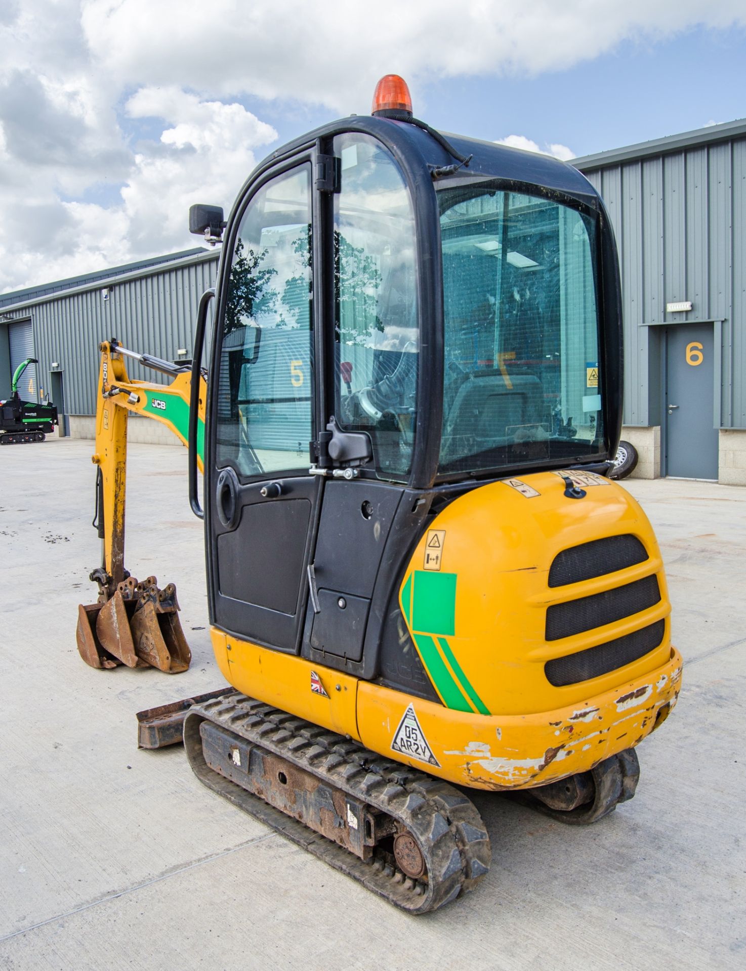 JCB 8018 1.5 tonne rubber tracked mini excavator Year: 2017 S/N: 2545638 Recorded Hours: 1173 blade, - Image 4 of 26