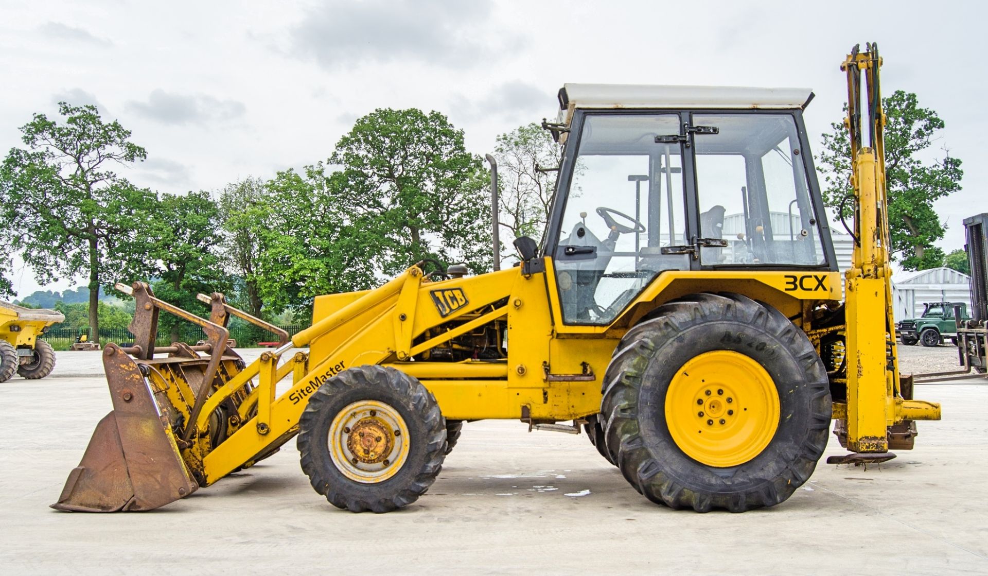 JCB 3CX Sitemaster 4 wheel drive backhoe loader Year: 1985 Recorded Hours: 4862 c/w V5C, 4-in-1 - Image 7 of 24
