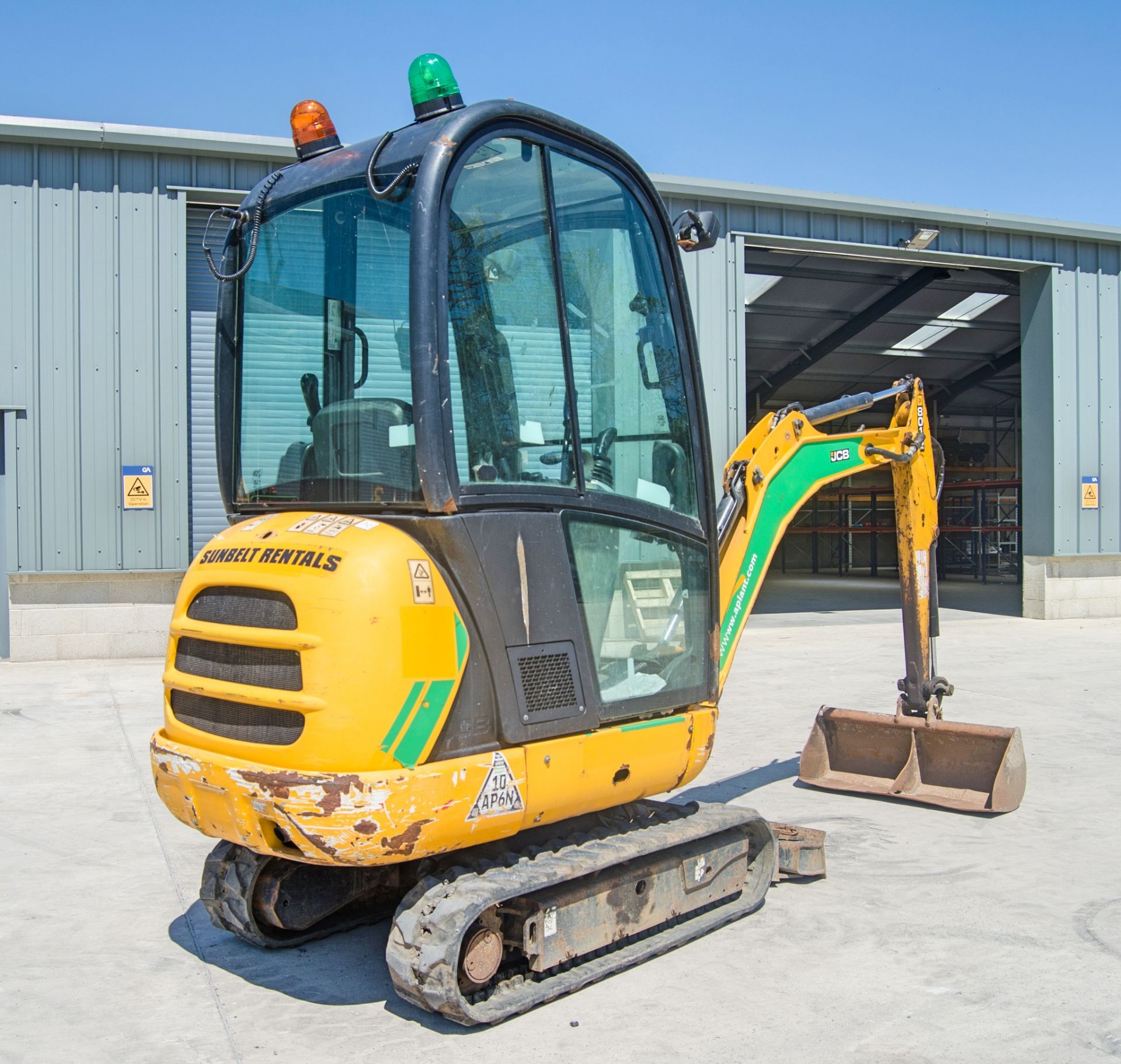 JCB 8018 1.5 tonne rubber tracked mini excavator Year: 2016 S/N: 2497622 Recorded Hours: 2149 blade, - Image 4 of 28