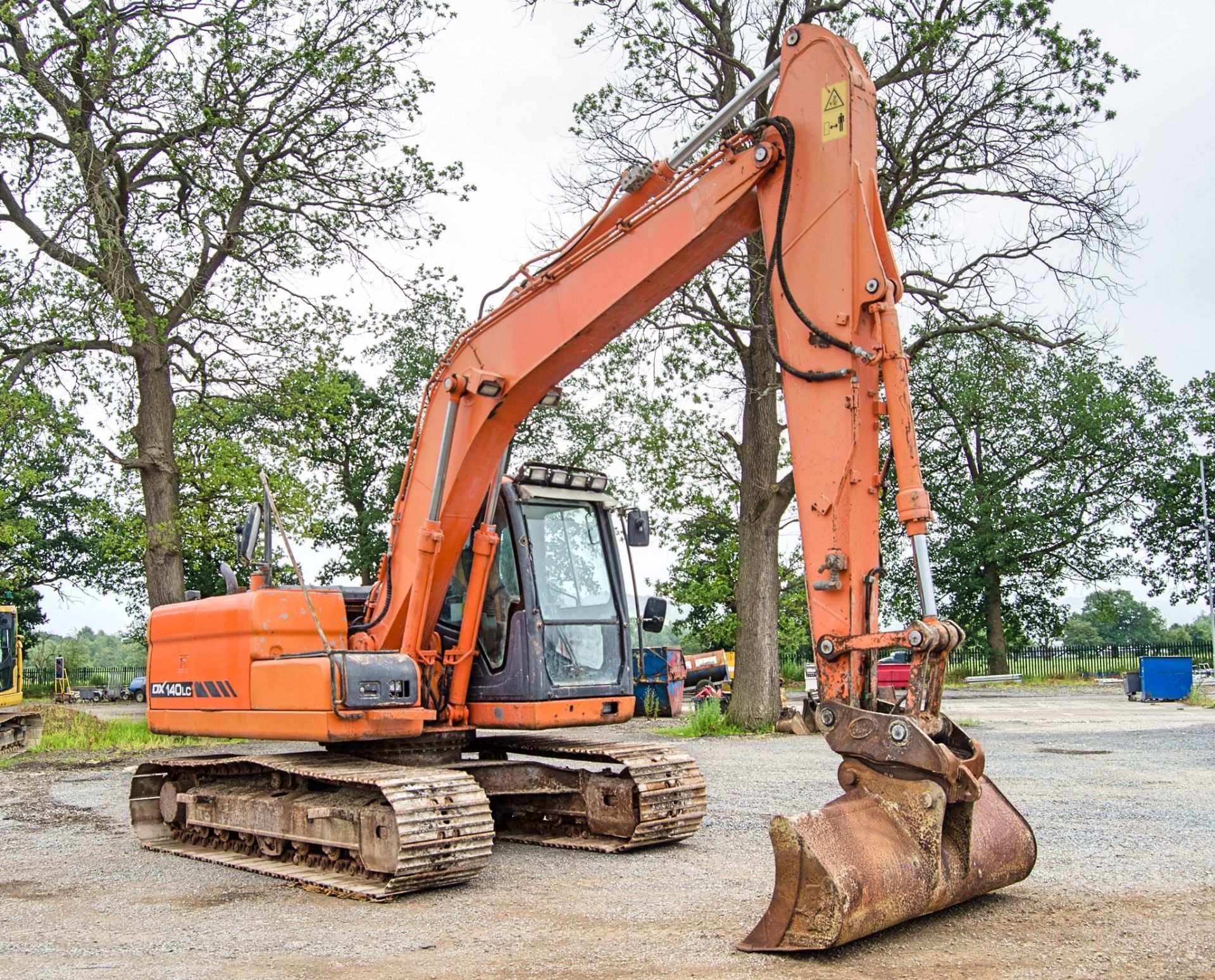 Doosan DX140LC 14 tonne steel tracked excavator Year: 2011 S/N: B0050396 Recorded Hours: 88075 ( - Image 2 of 28