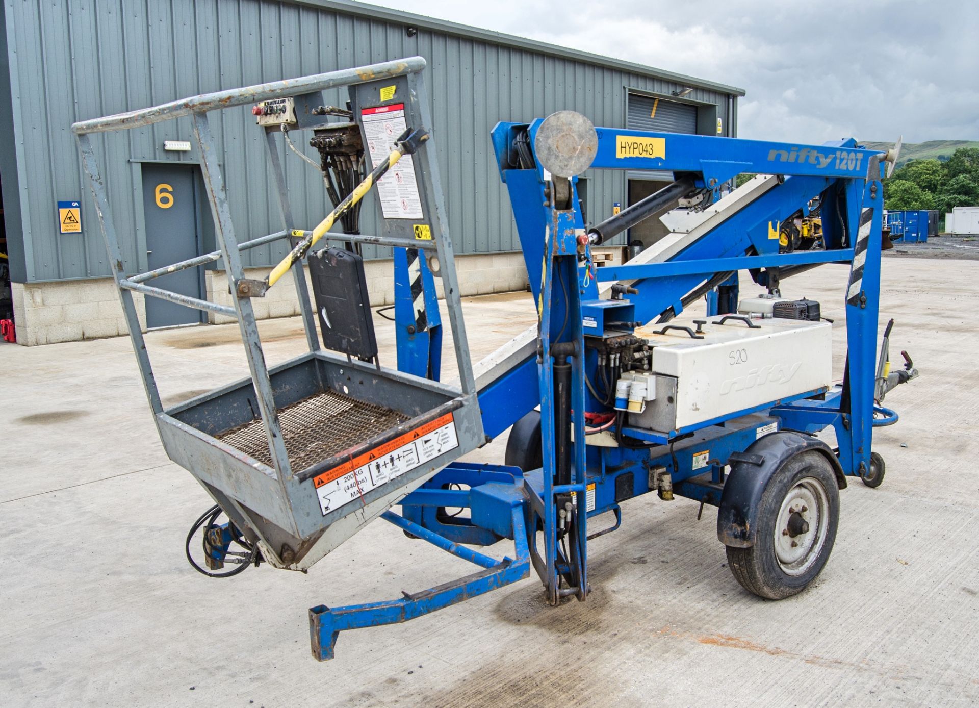 Nifty 120T battery electric/petrol fast tow articulated boom lift access platform Year: 2006 S/N: