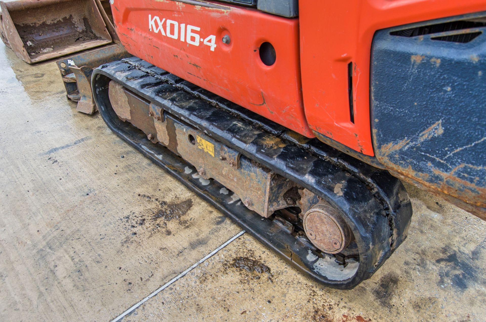 Kubota KX016-4 1.5 tonne rubber tracked mini excavator Year: 2017 S/N: 61046 Recorded Hours: 1556 - Image 9 of 26