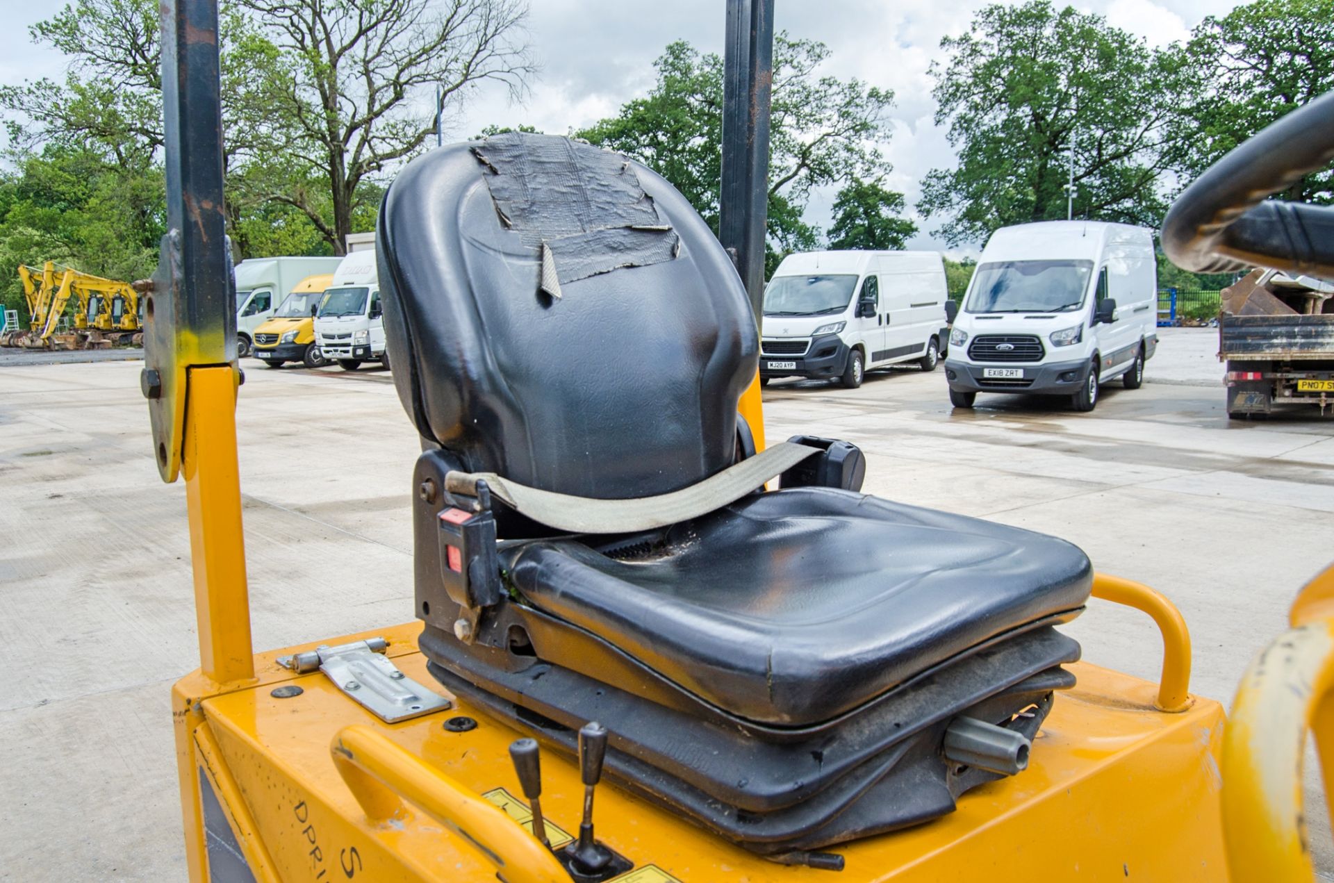 Thwaites 1 tonne hi-tip dumper Year: 2016 S/N: 617D5089 Recorded Hours: 1412 DPR111 - Image 16 of 20