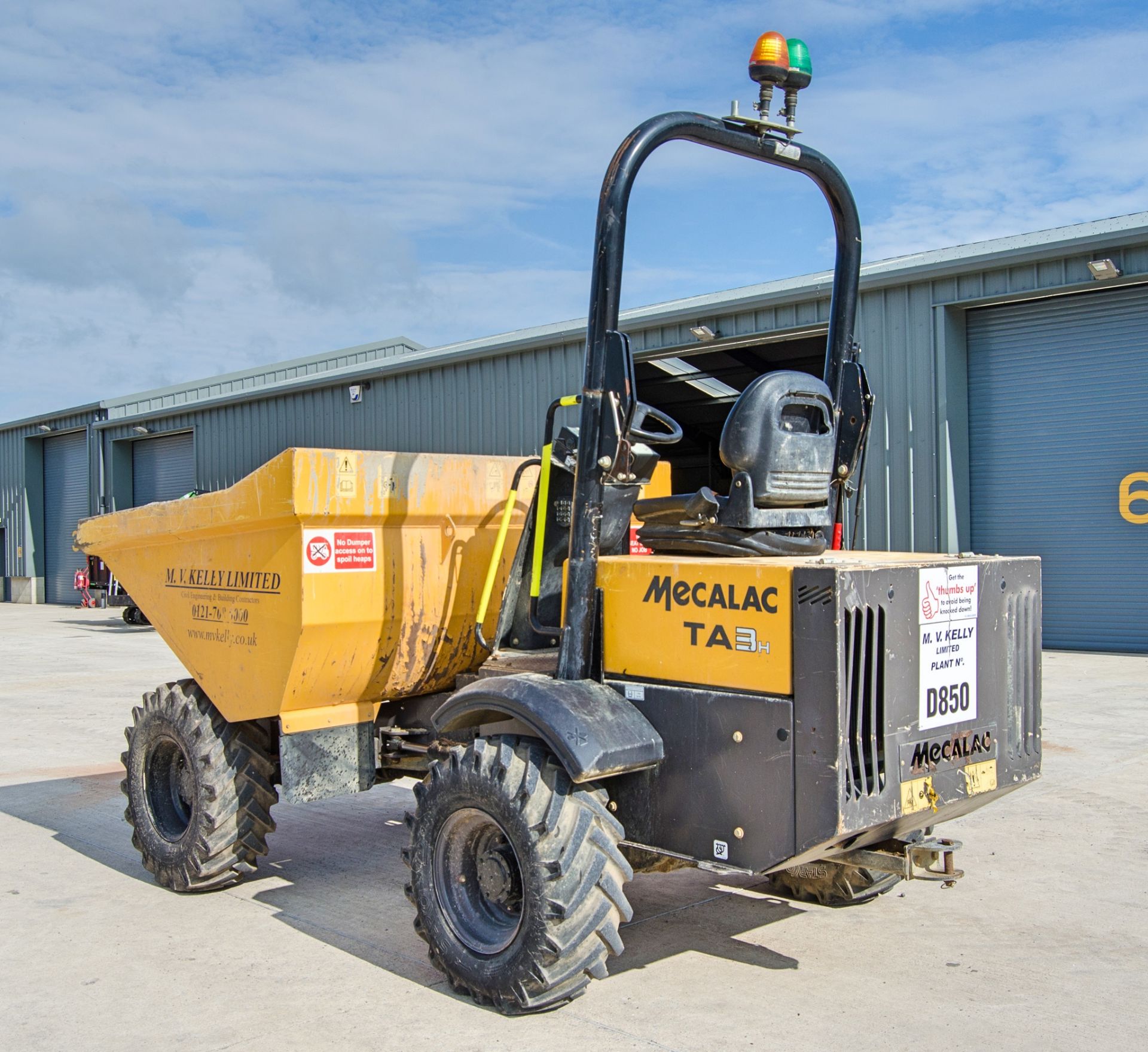 Mecalac TA3H 3 tonne straight skip dumper Year: 2019 S/N: EK6SB7316 Recorded Hours: 998 - Image 4 of 22