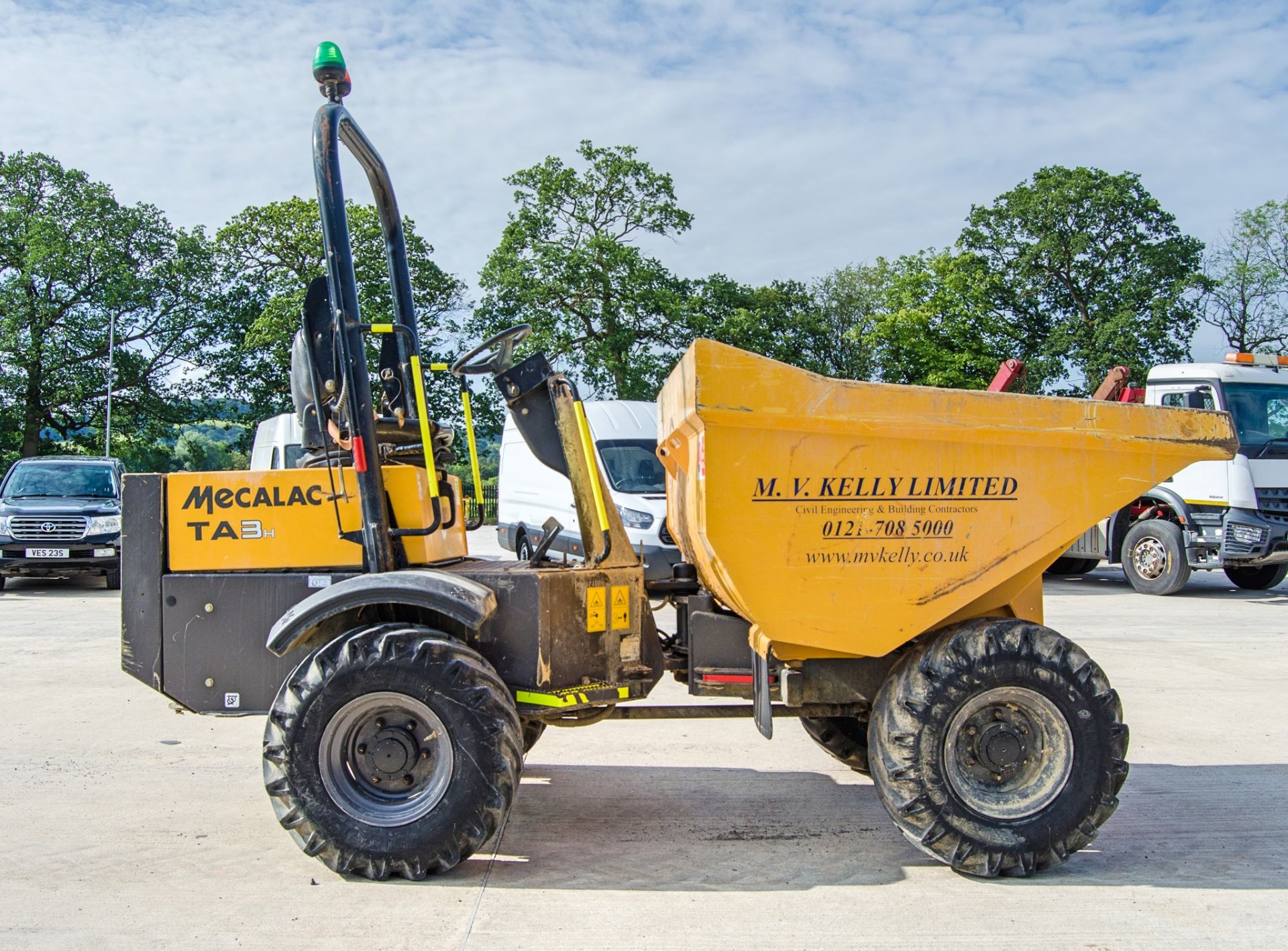 Mecalac TA3H 3 tonne straight skip dumper Year: 2019 S/N: EK6SB7316 Recorded Hours: 998 - Image 8 of 22