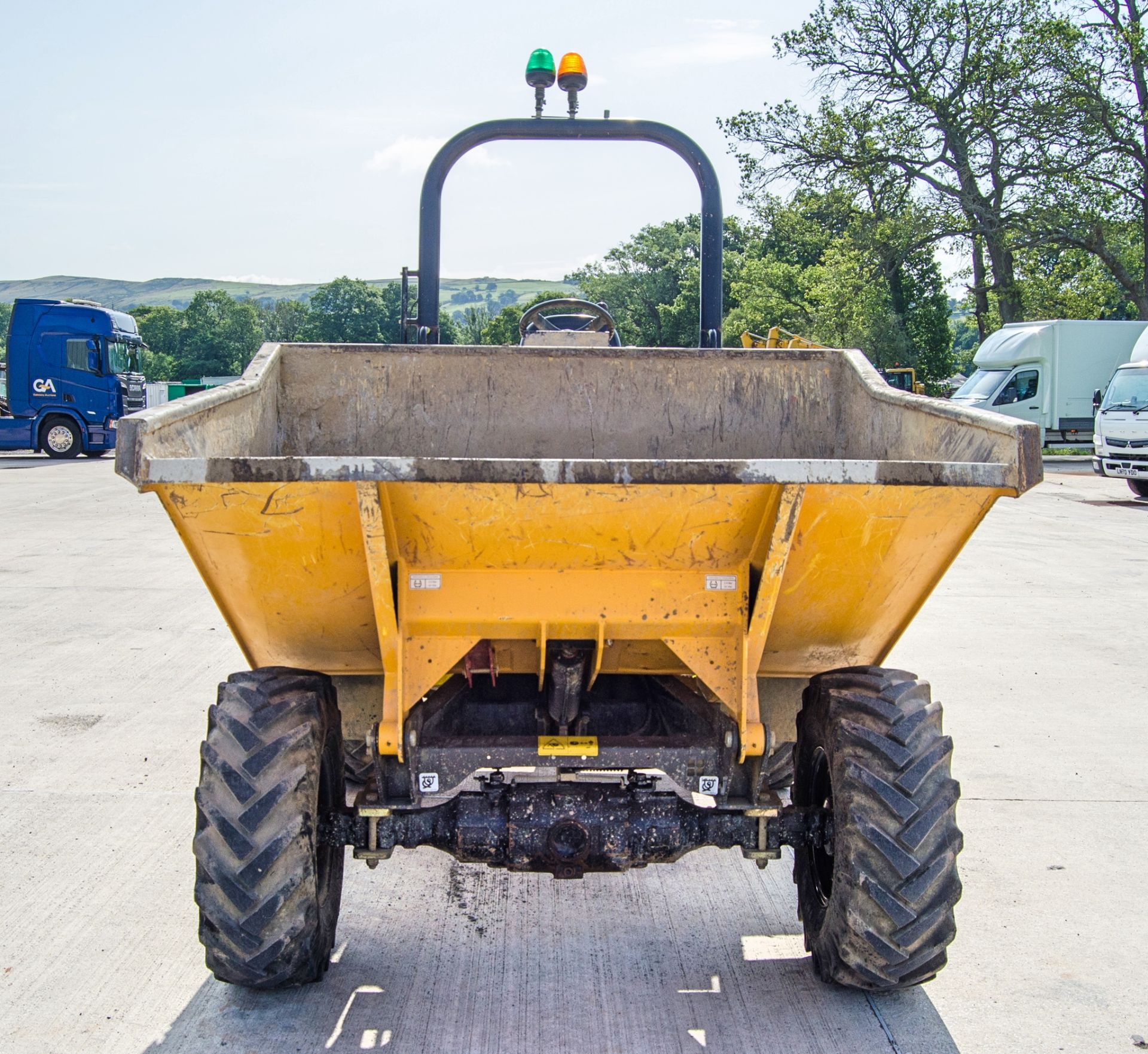 Mecalac TA3H 3 tonne straight skip dumper Year: 2019 S/N: EK6SB7316 Recorded Hours: 998 - Image 5 of 22