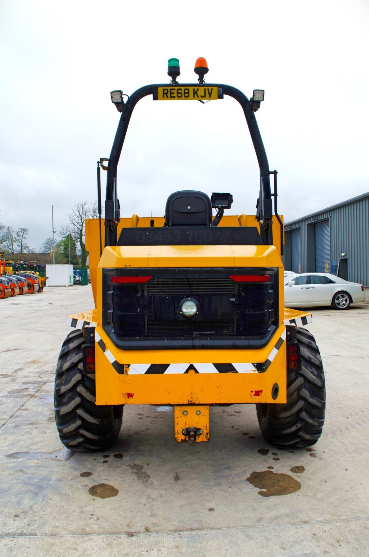 JCB 9FT 9 tonne straight skip dumper  Year: 2018 S/N: 2780155 Recorded Hours: 2269 c/w camera system - Image 6 of 24