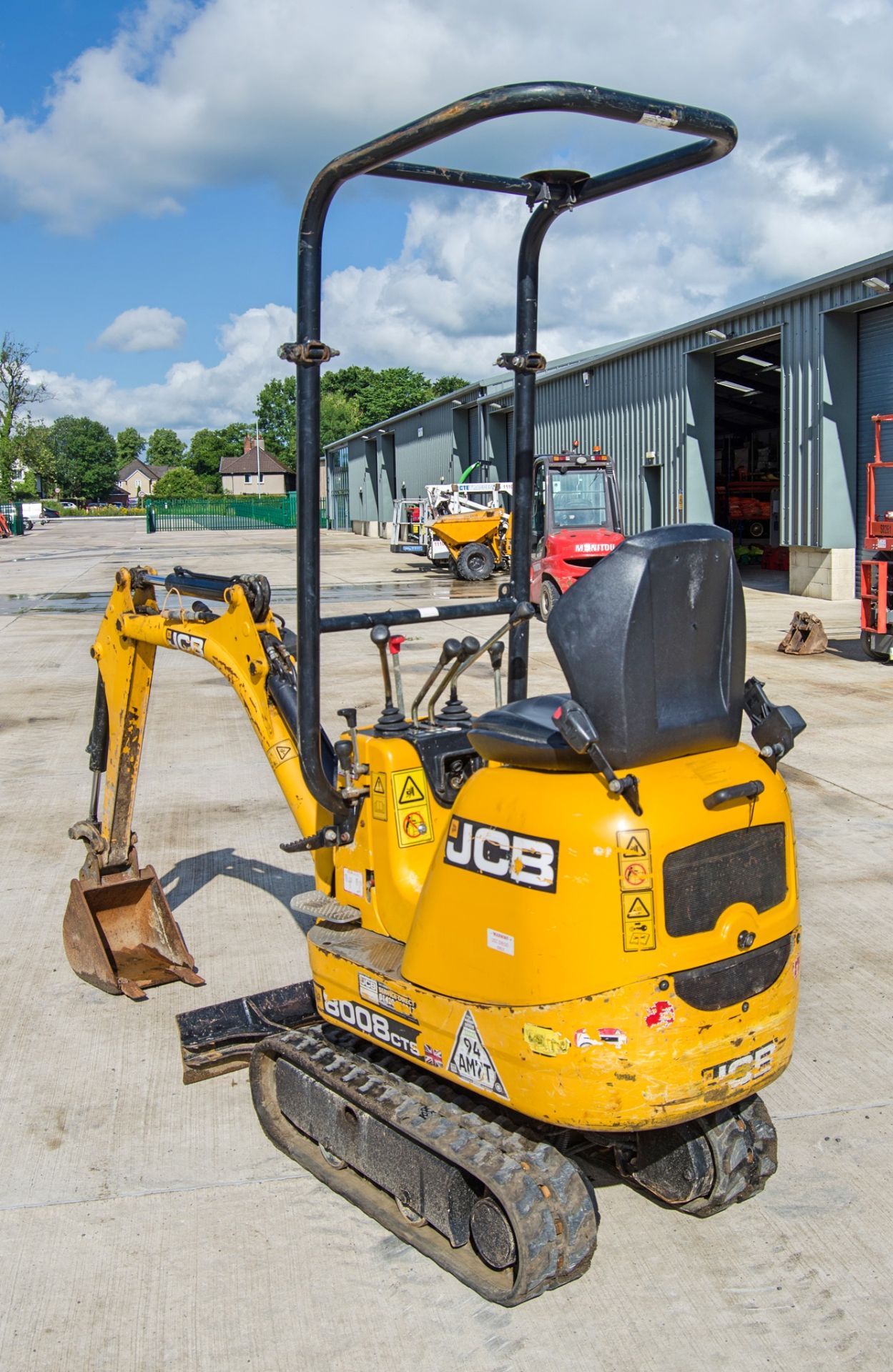 JCB 8008 CTS 0.8 tonne rubber tracked micro excavator Year: 2015 S/N: 2410891 Recorded Hours: 1421 - Image 4 of 27