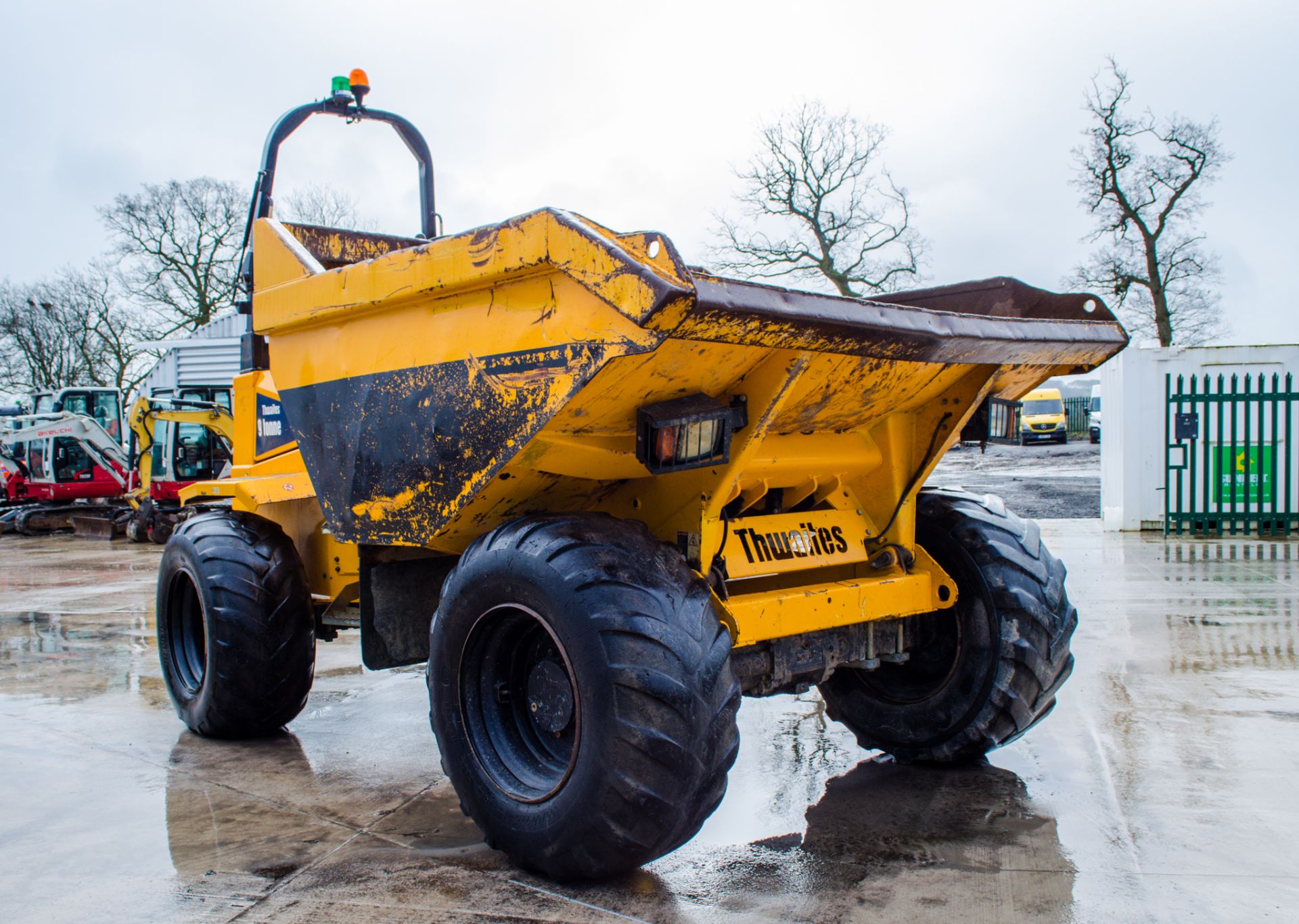 Thwaites 9 tonne straight skip dumper  Year: 2018 S/N: 806E3954 Recorded Hours: 2039 c/w V5 SD495 - Image 2 of 21