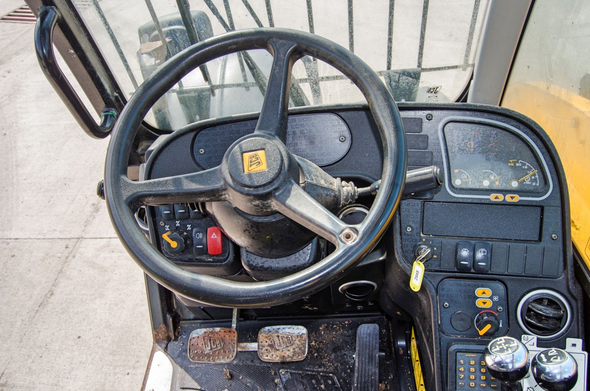 JCB 535-95 9.5 metre telescopic handler Year: 2016 S/N: 2461120 Recorded Hours: 4566 A727362 - Image 19 of 24