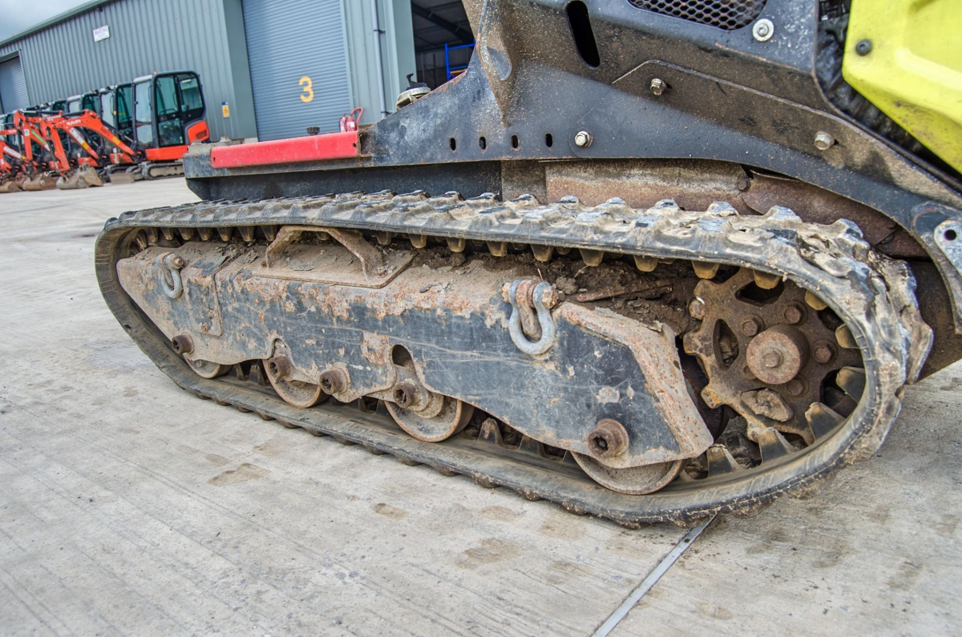 Cormidi 60 diesel driven 600kg hi-tip rubber tracked dumper Year: 2016 S/N: 06523 Recorded Hours: - Image 13 of 19