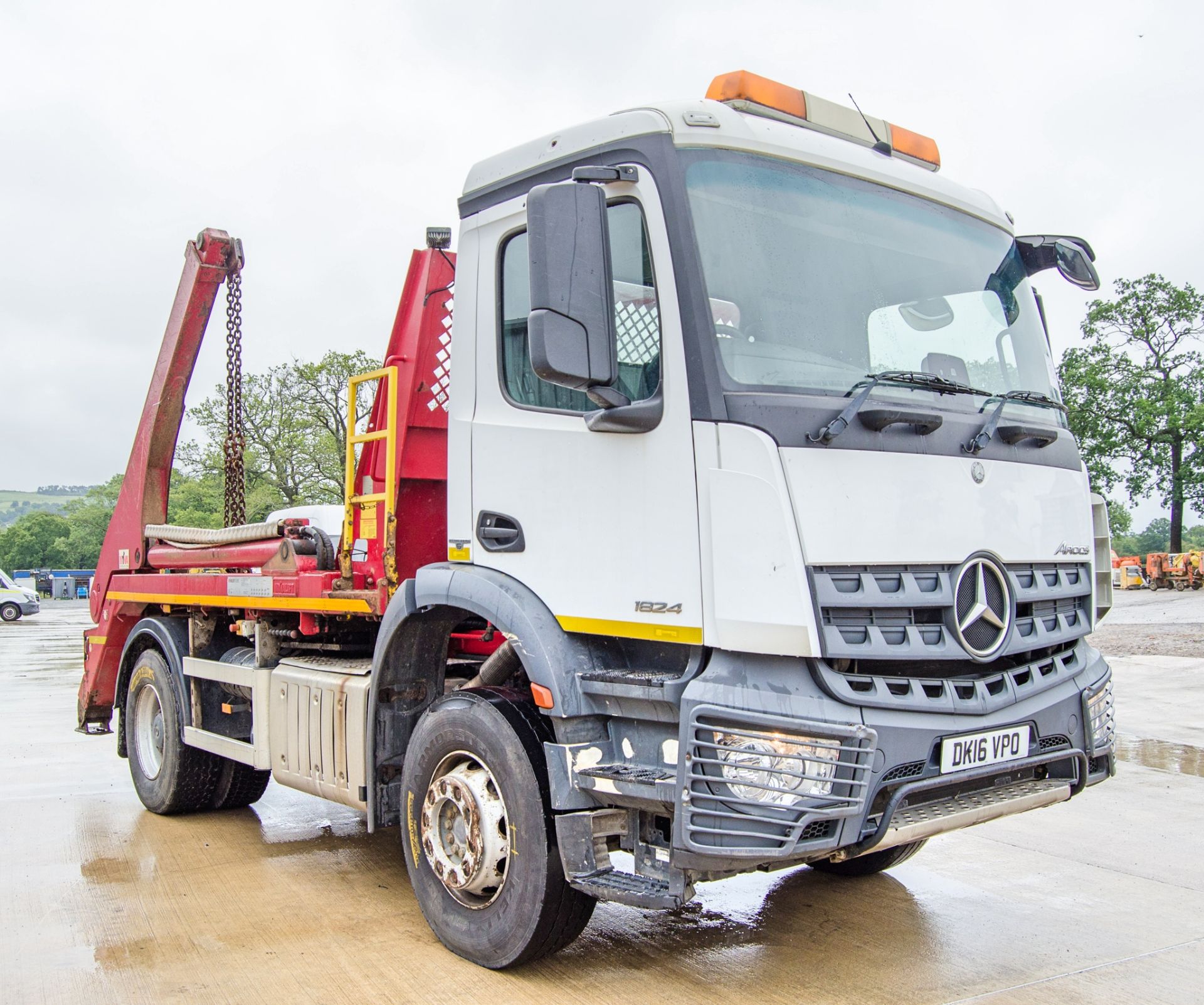 Mercedes Benz Arocs 1824 18 tonne 4x2 skip loader lorry Registration Number: DK16 VPO Date of - Image 2 of 22