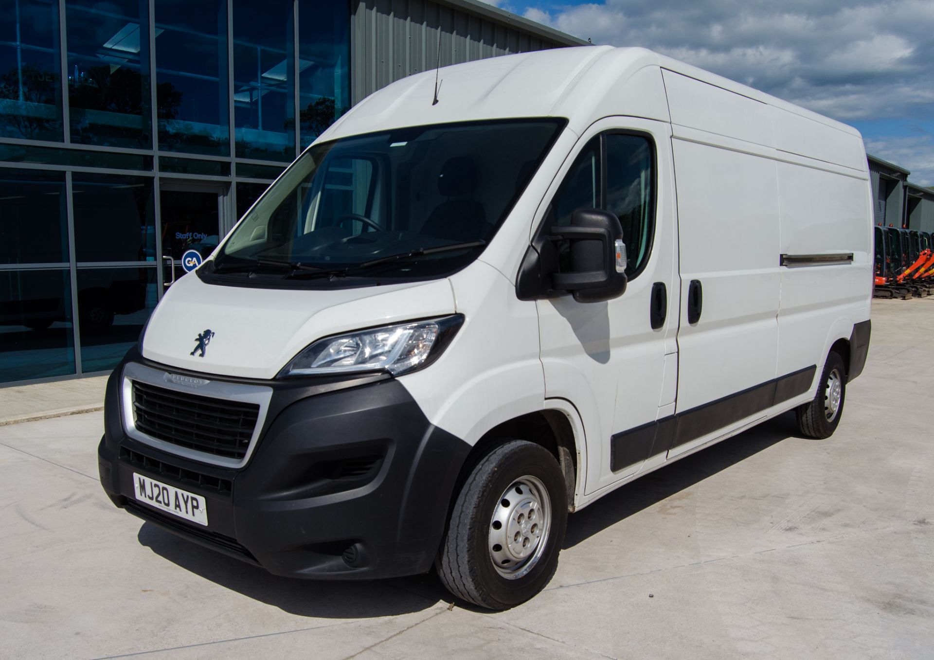 Peugeot Boxer 335 Pro L3H2 2.2 BHDi panel van Registration Number: MJ20 AYP Date of Registration: