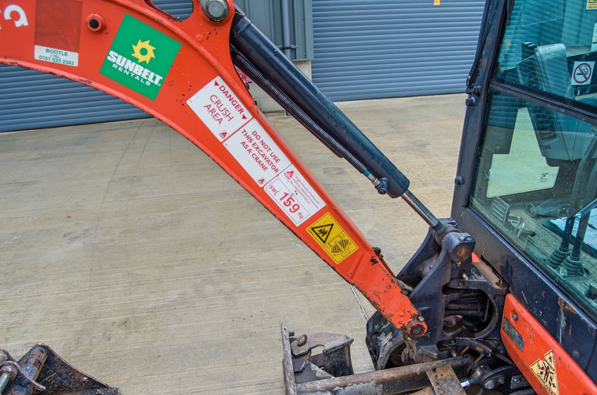 Kubota KX016-4 1.5 tonne rubber tracked mini excavator Year: 2017 S/N: 61026 Recorded Hours: 1861 - Image 17 of 27