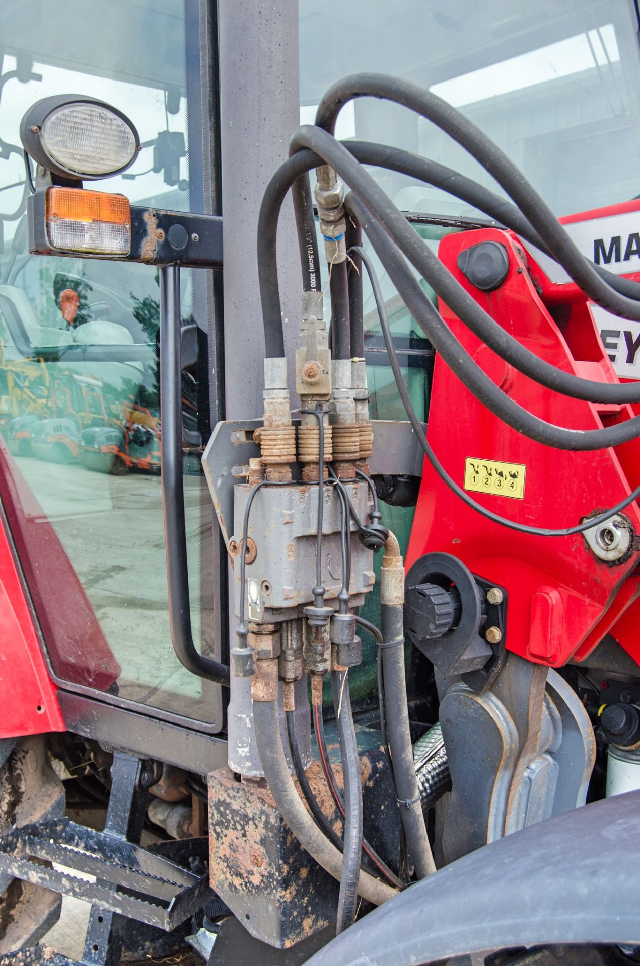 Massey Ferguson 5460 Dyna-4 diesel tractor Registration Number: SF09 JUO Date of registration: 01/ - Image 18 of 29